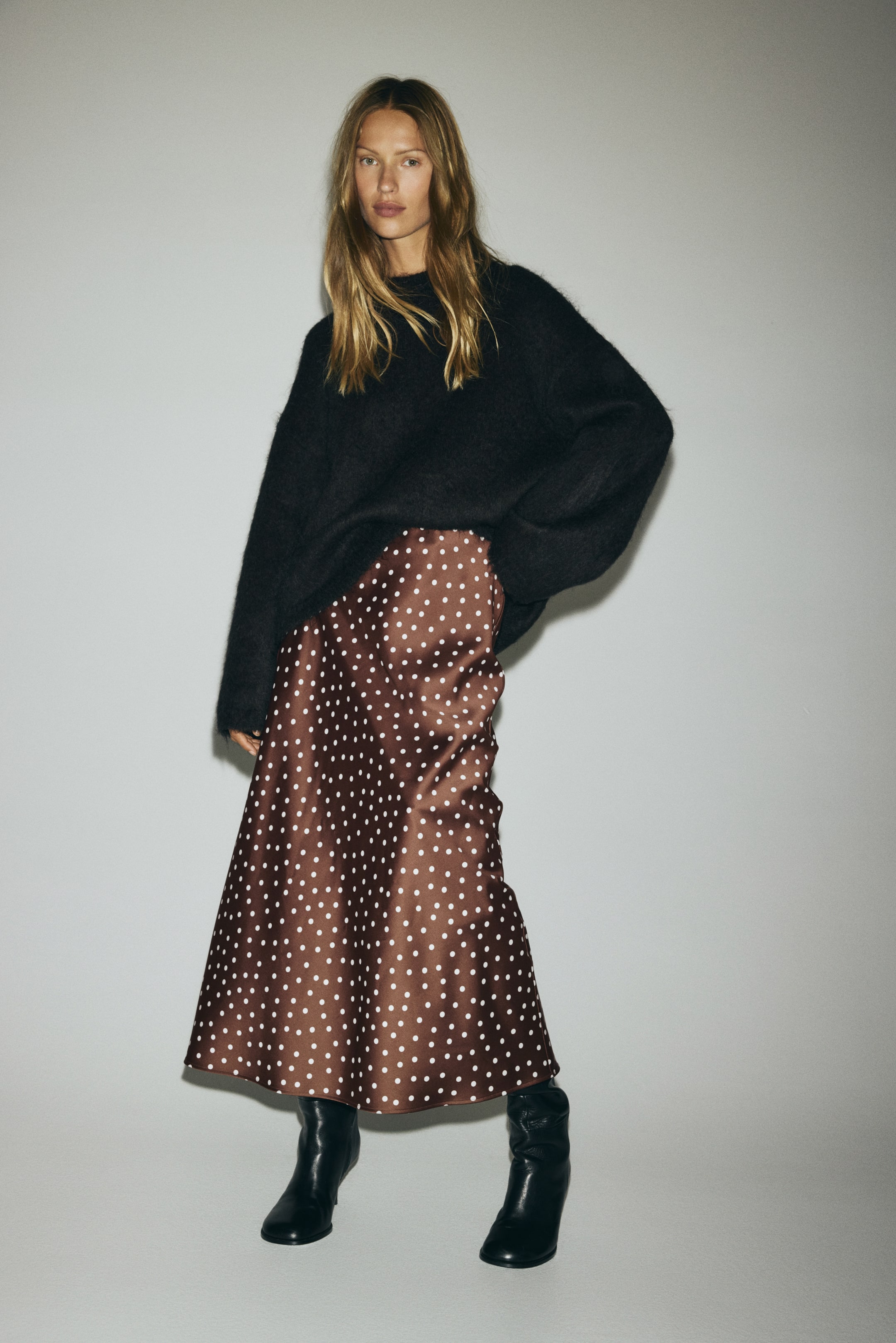 Zobraziť väčší obrázok: Midisukňa - Tmavohnedá/bodkovaná - ŽENY | H&M SK 2