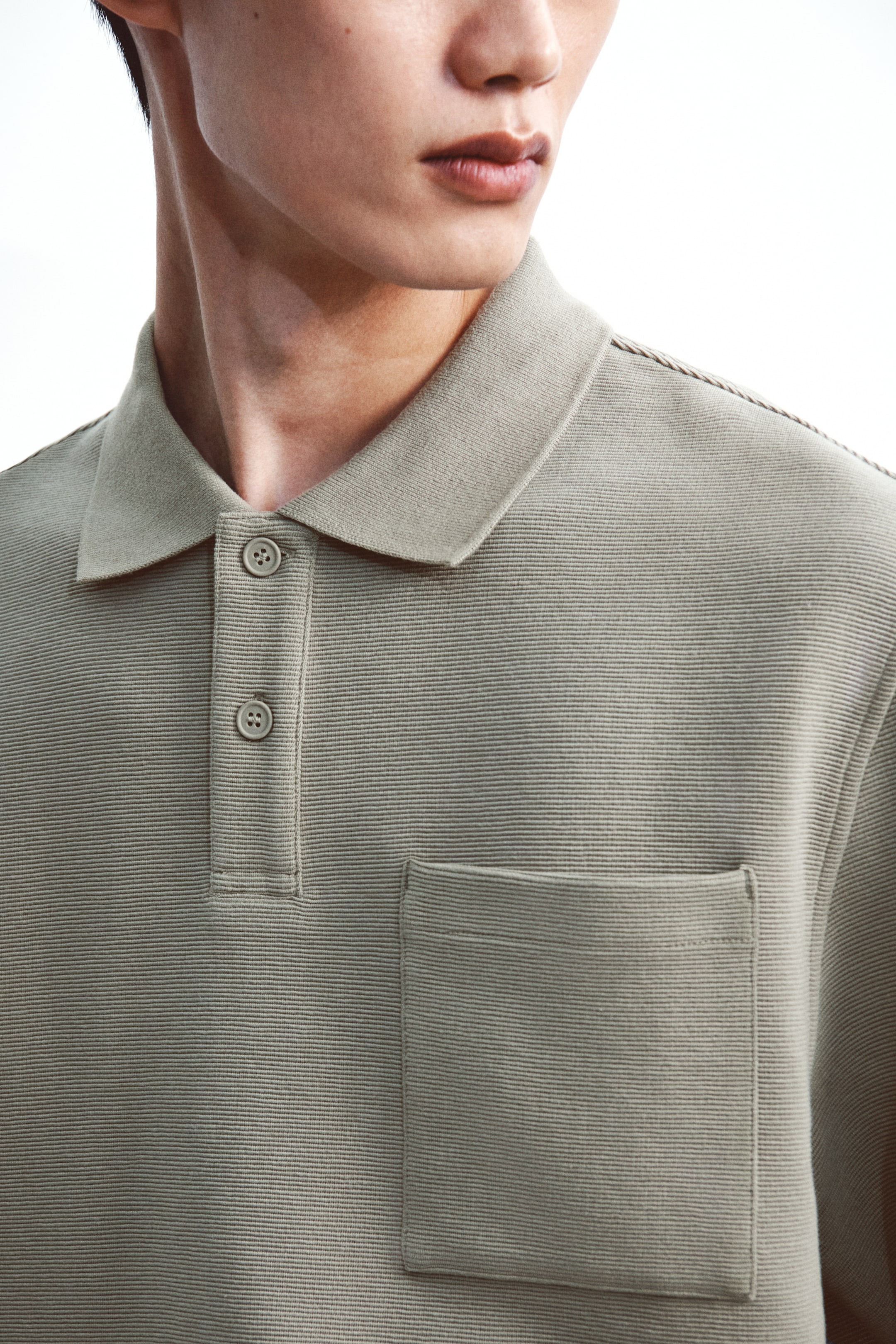 View larger image: Loose Fit Polo shirt - Light khaki green - Men | H&M MY 4
