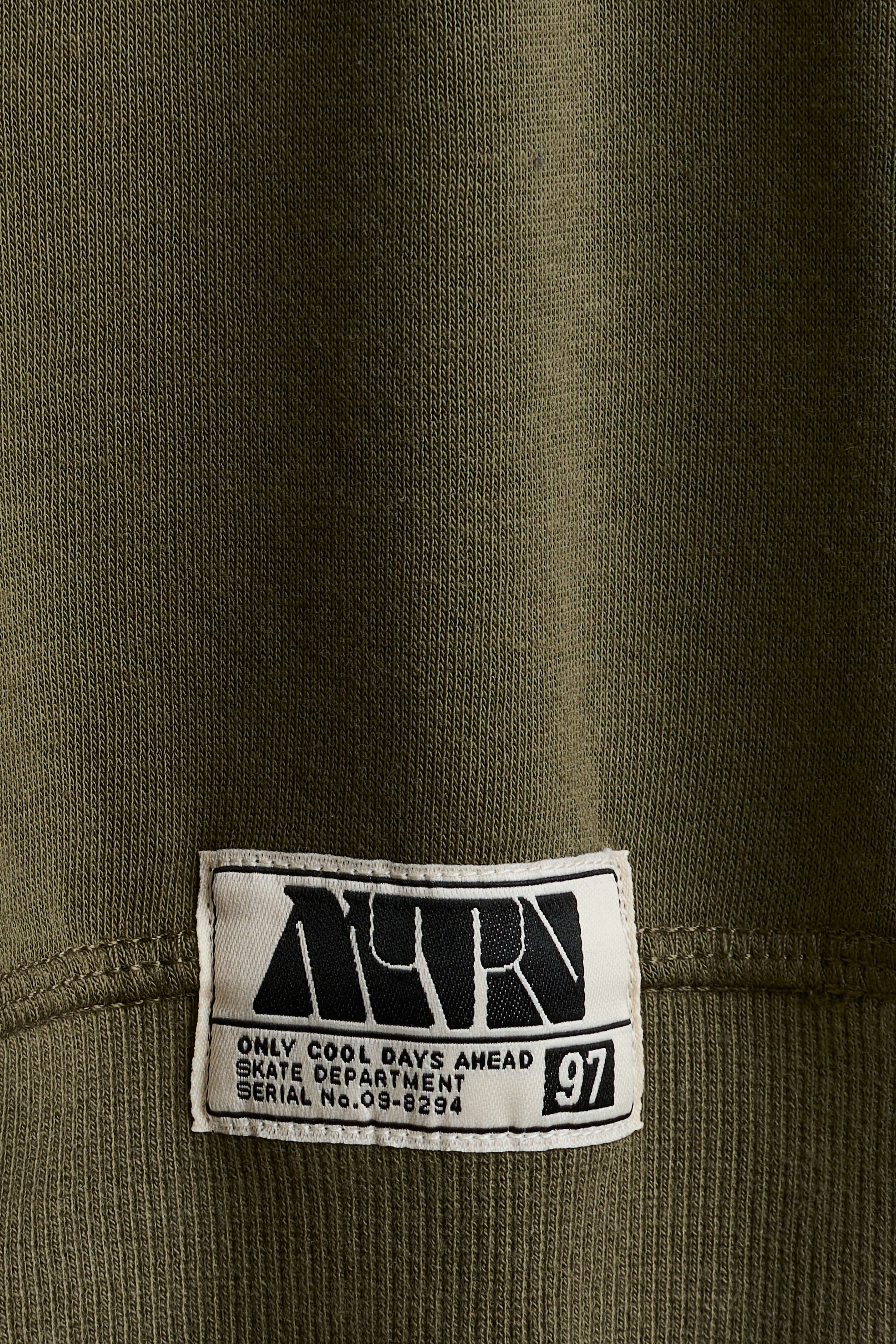 Детские топы H&M 2-Piece Sweatshirt and Sweatshorts Set — фото 3