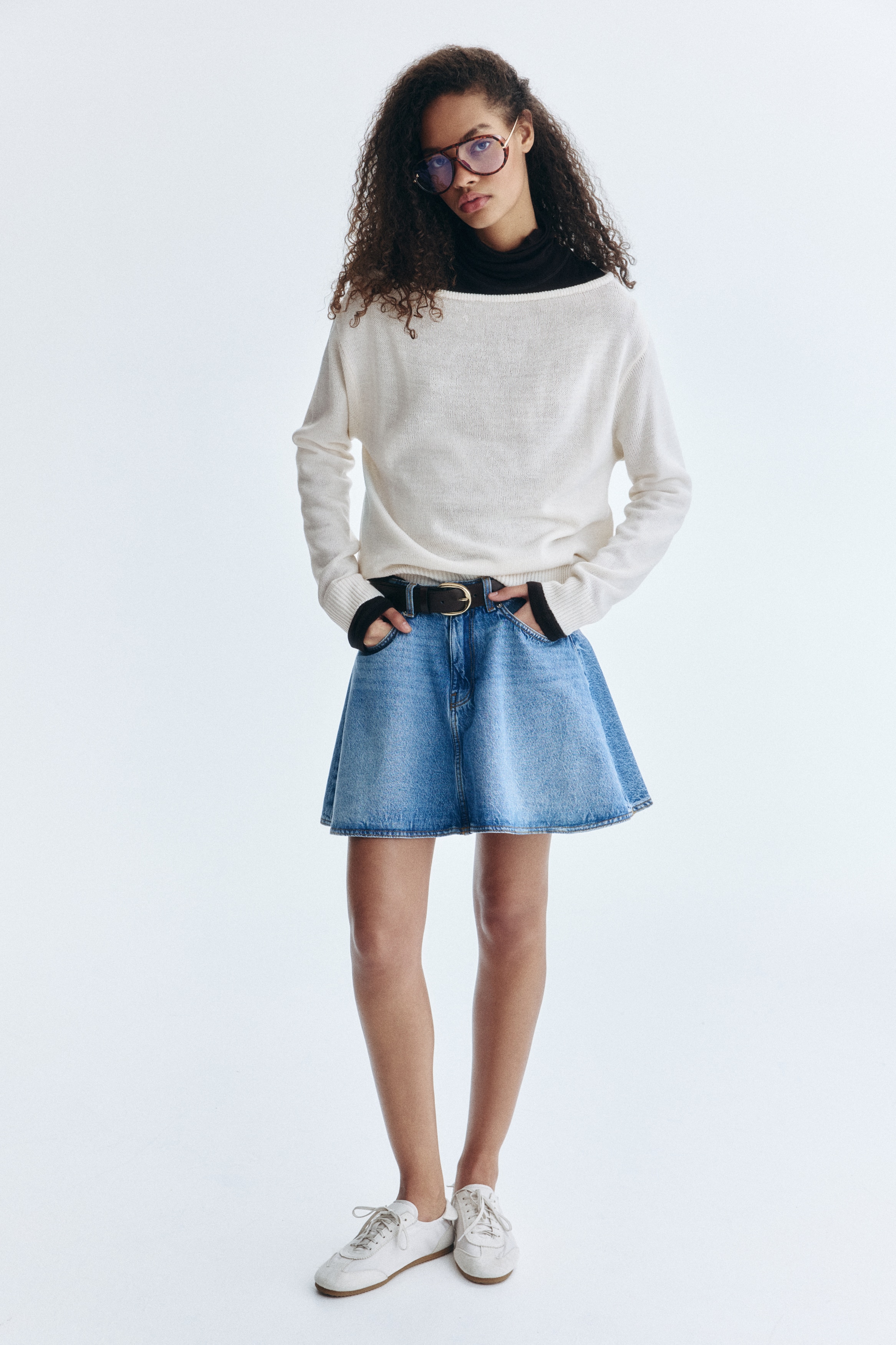 Off-the-shoulder jumper