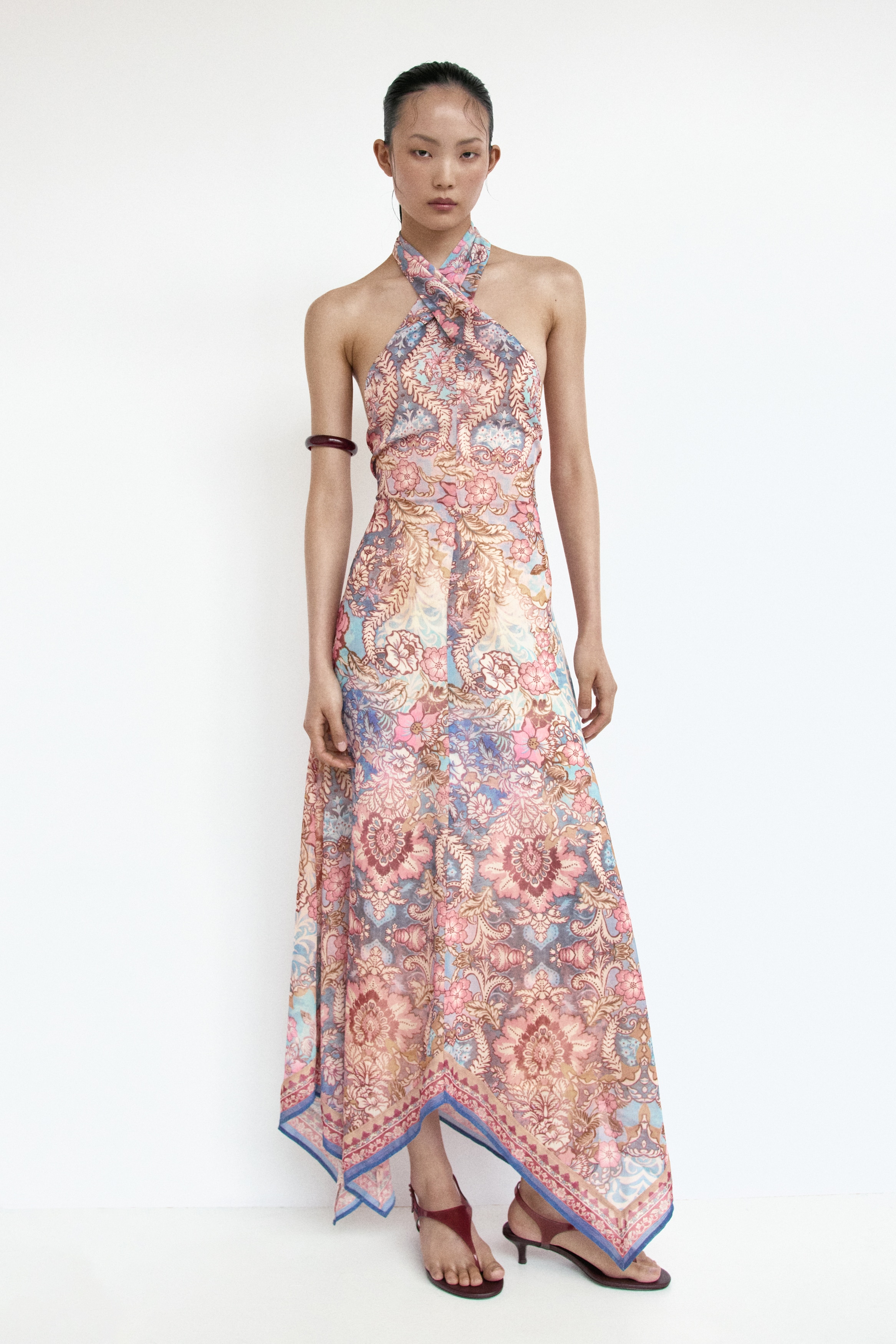 Chiffon halterneck dressModel