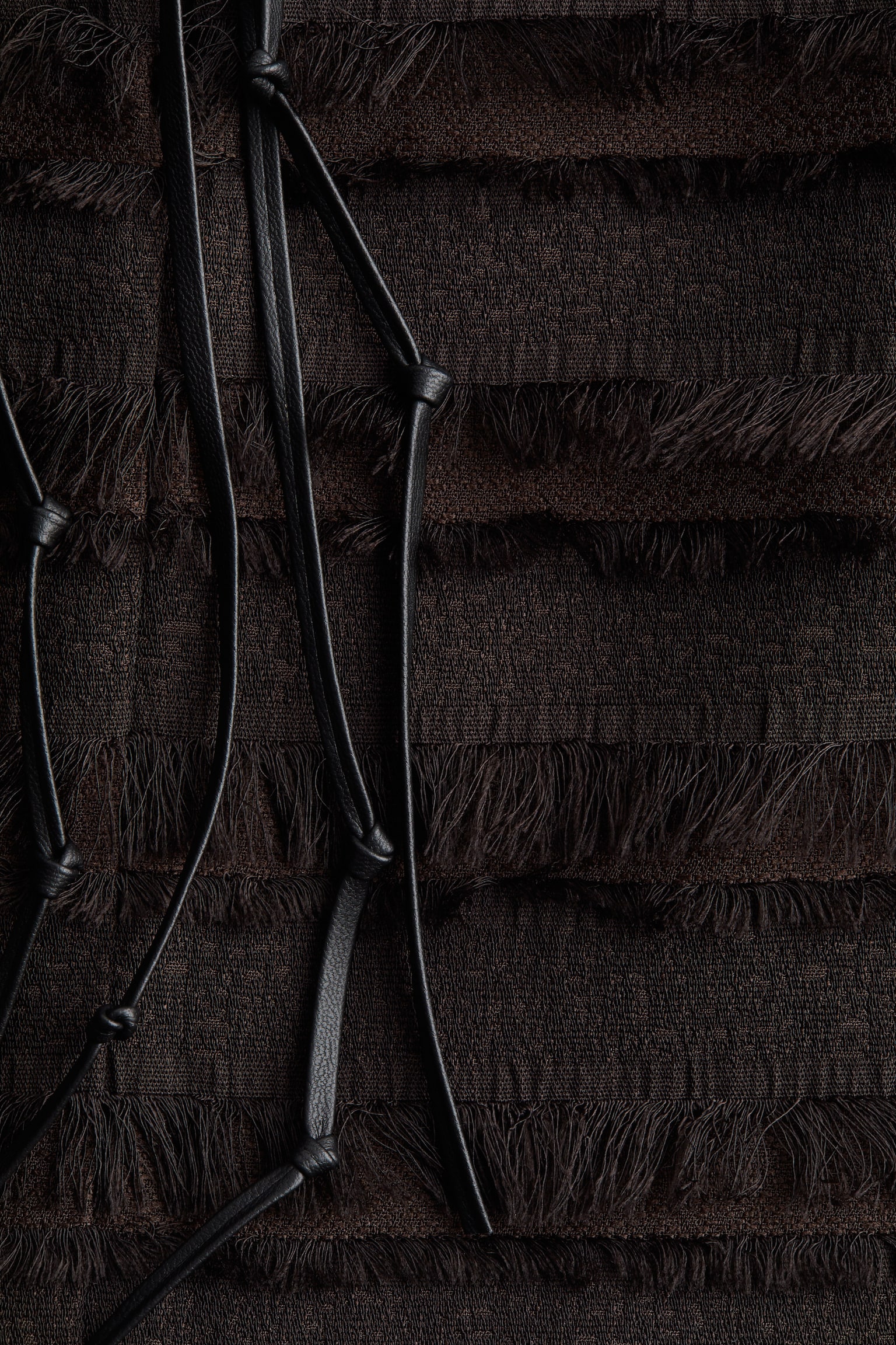Женский топ H&M Fringe-Trimmed Top, цвет: Тёмный коричневый — фото 2