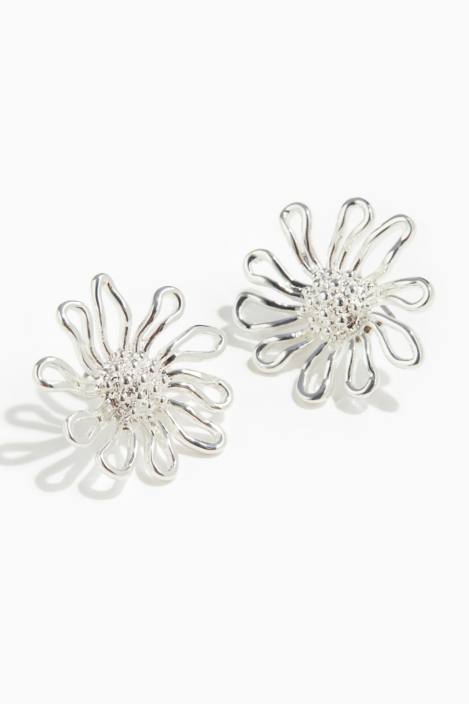 Flower-shaped earrings - Silver-coloured - 3