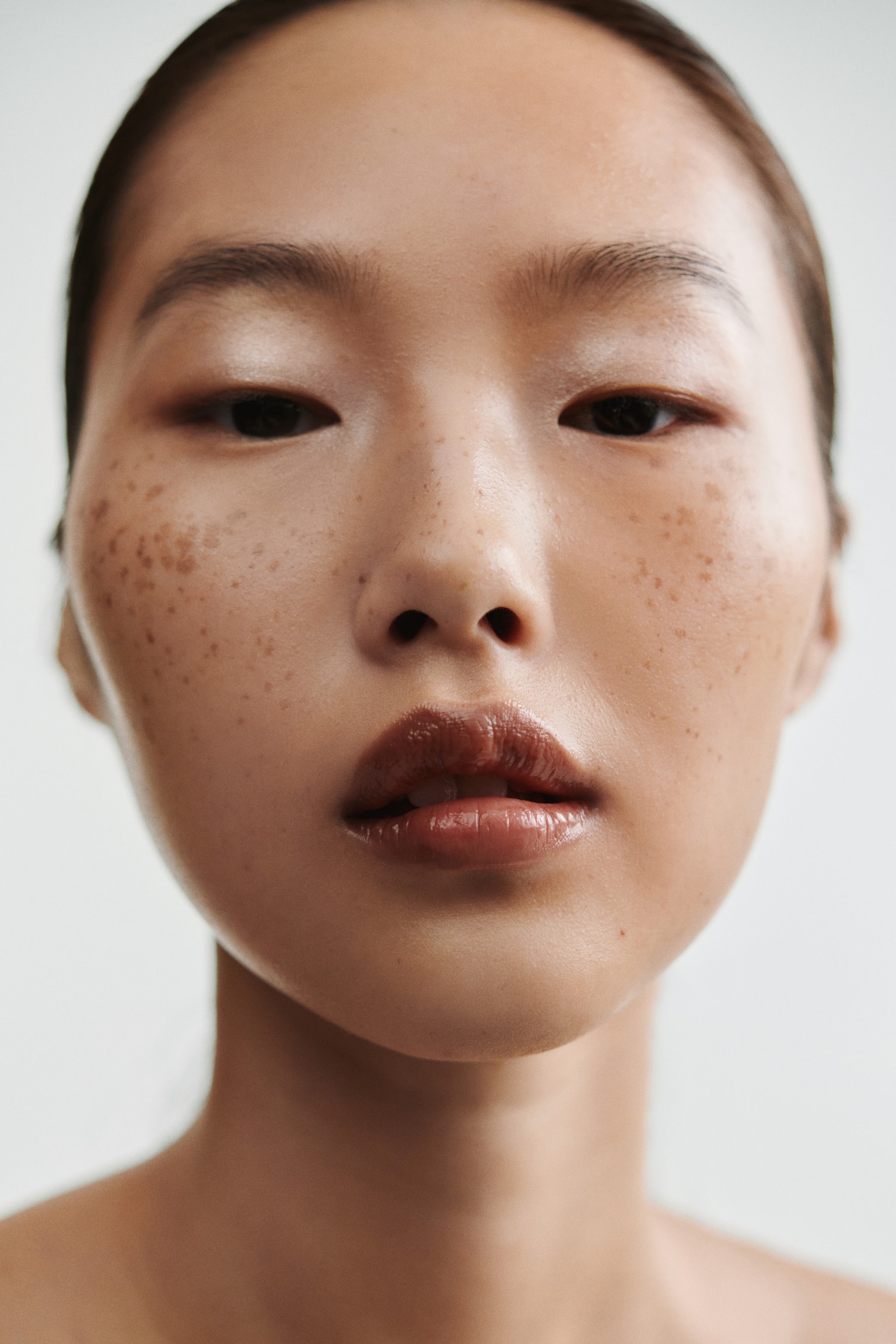 Hydra Plump lip balm - Fudge Delight 04/Bare Illusion 02/Cherry Alert 05/Sweet Coral 01/Petal Party 03 - 3