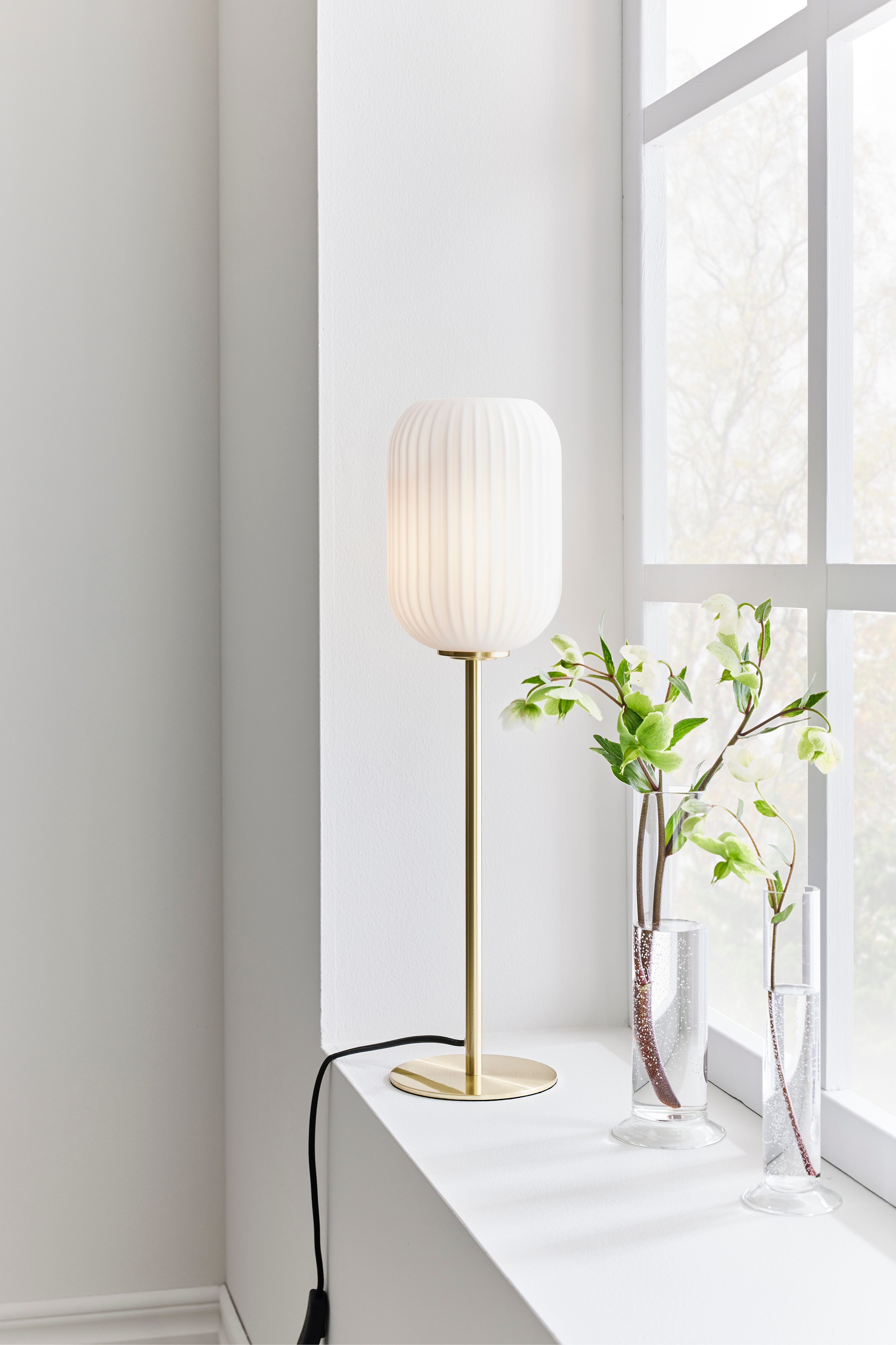 Cava Table Lamp - Brass/white/Black/white