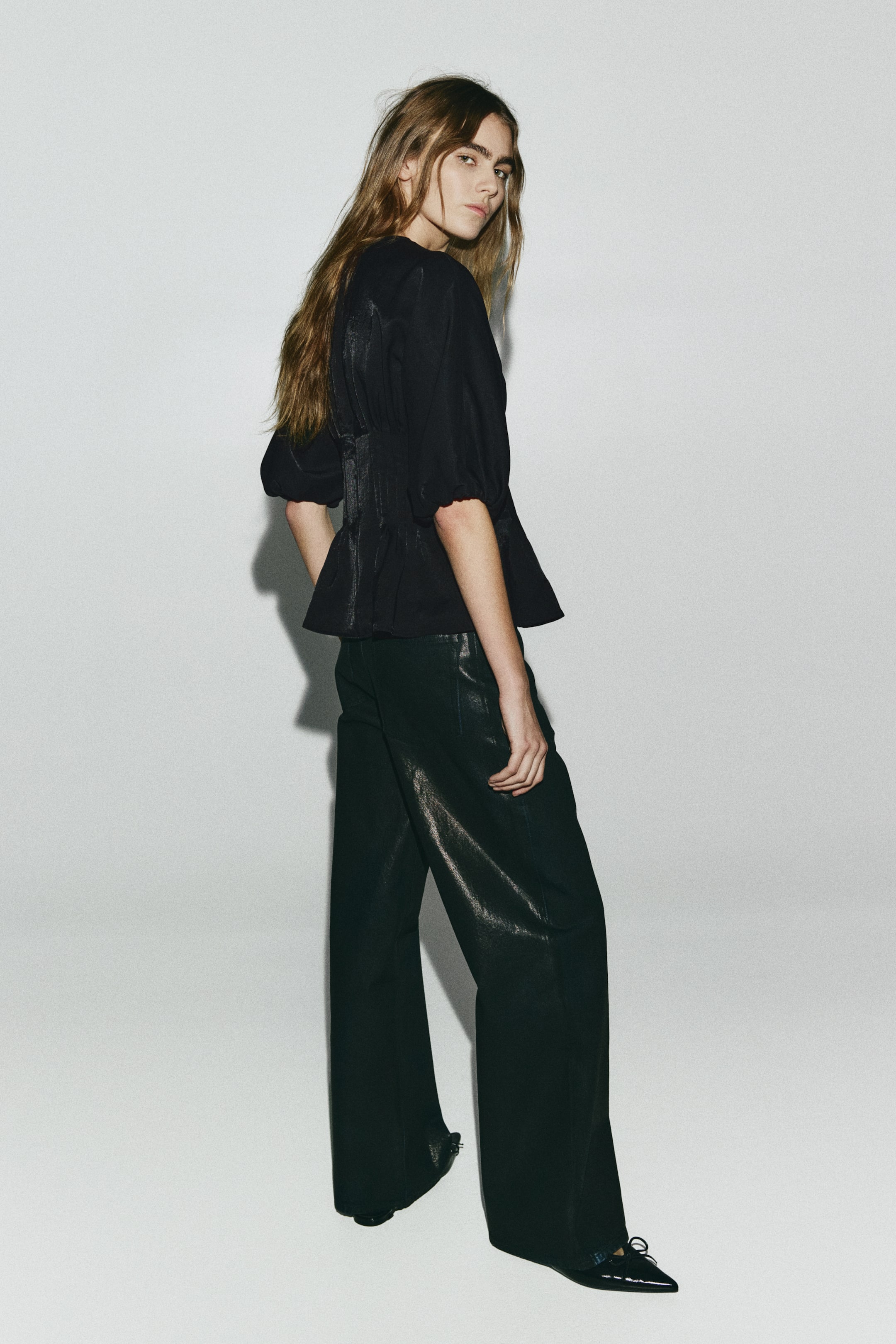 拡大画像を表示: ウエストシェイプブラウス - ブラック - レディース | H&M JP 3