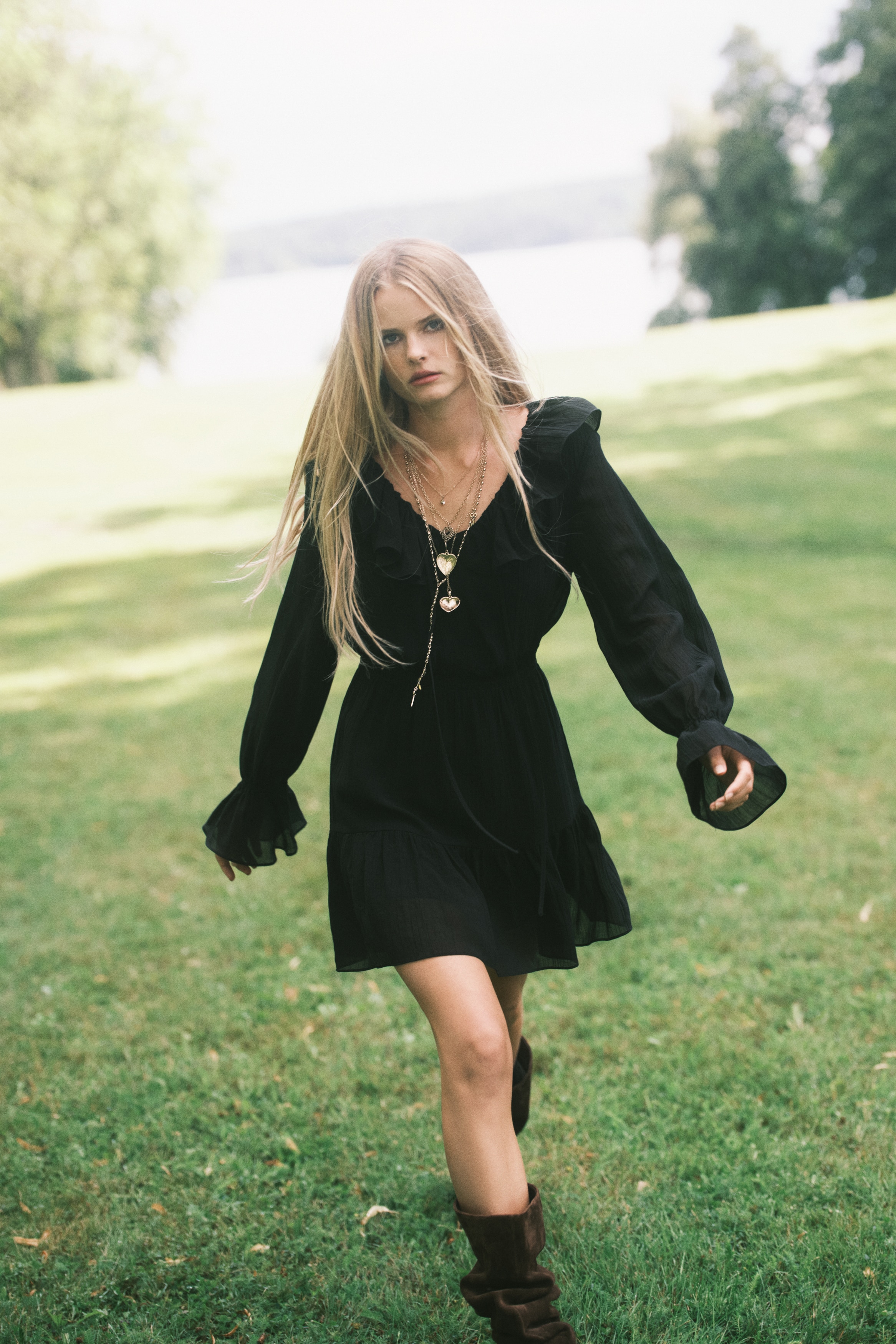 Flounce-collar dress