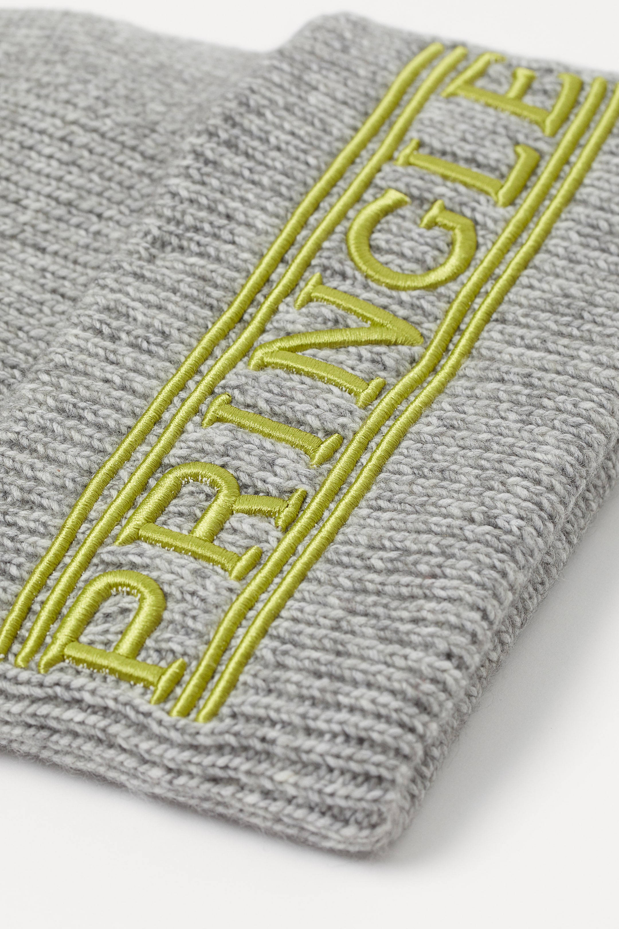 Προβολή μεγαλύτερης εικόνας: Knitted hat with embroidery - Light grey marl/Pringle - Ladies | H&M GR 2