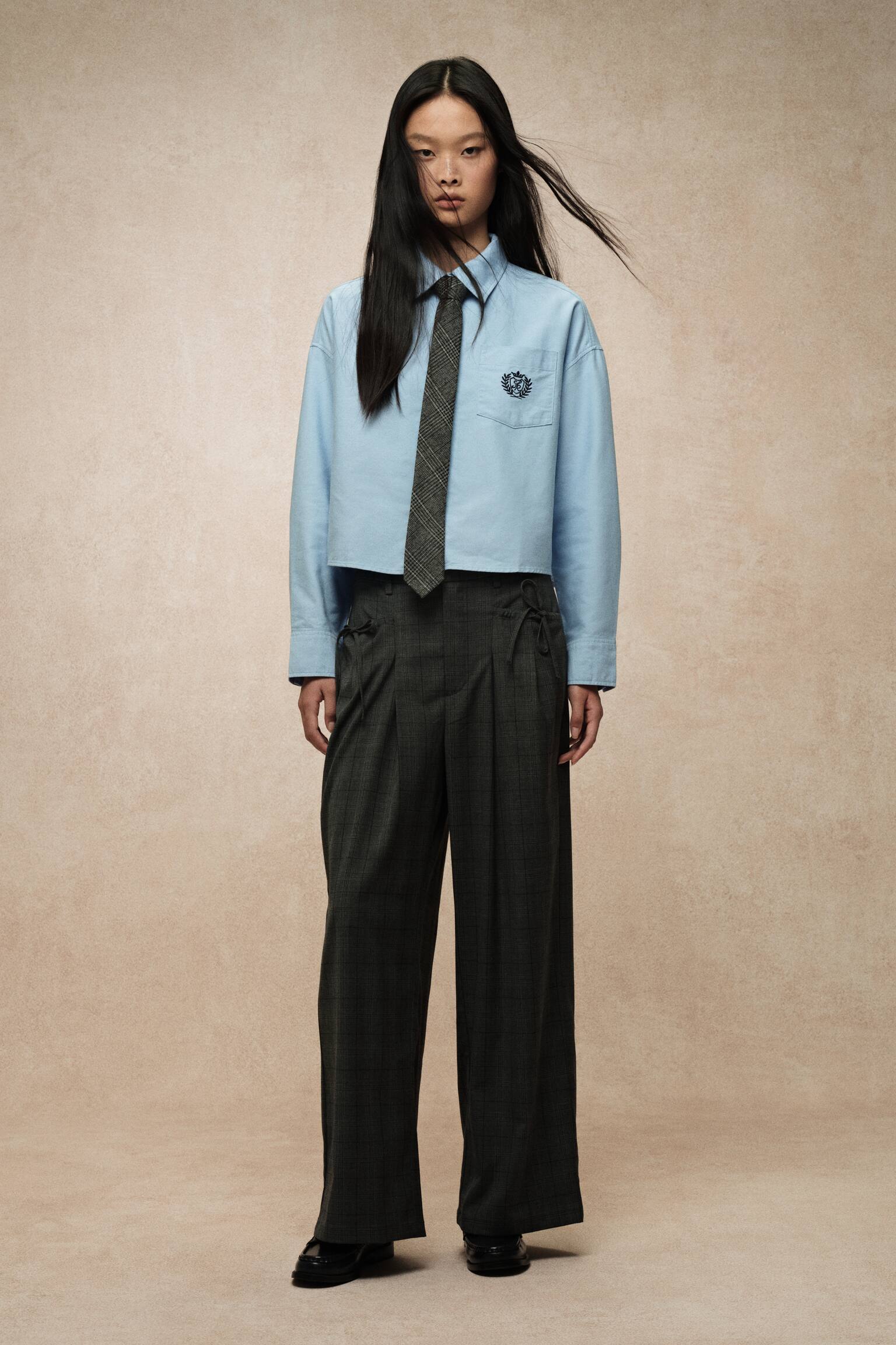 Áo sơ mi cài khuy sau lưng - Màu xanh dương nhạt - 3