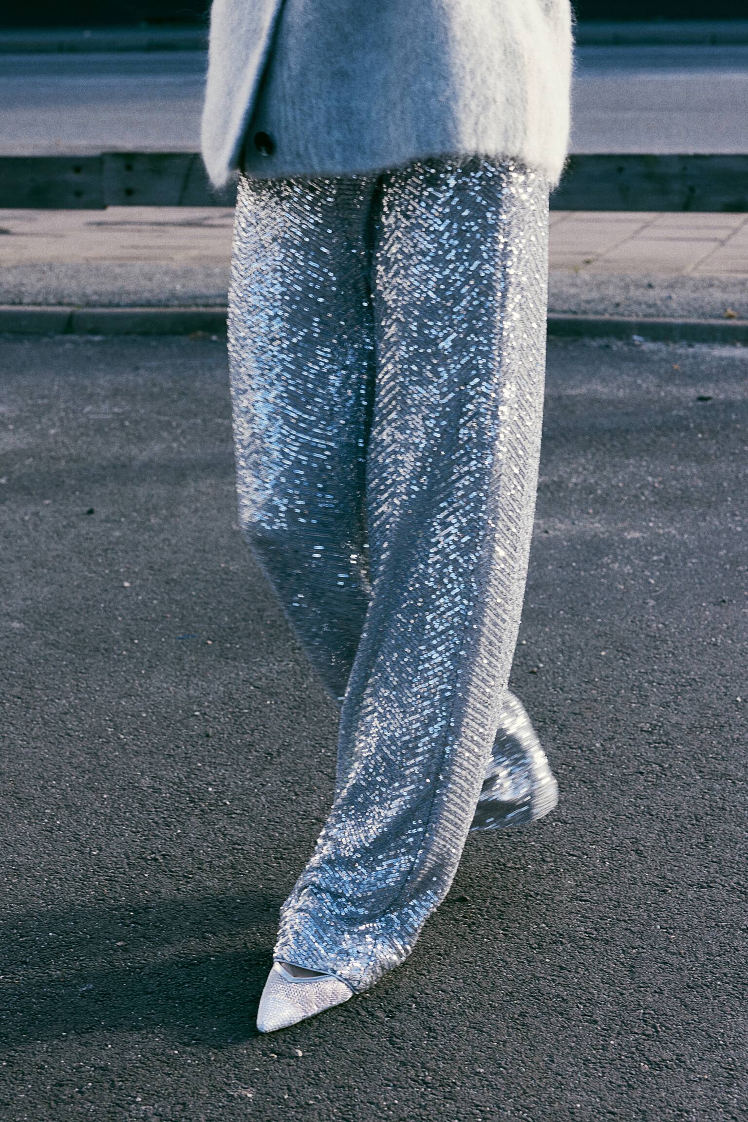 Sequin Pants - Silver-coloured/Herringbone-patterned/Black/Herringbone pattern - 3