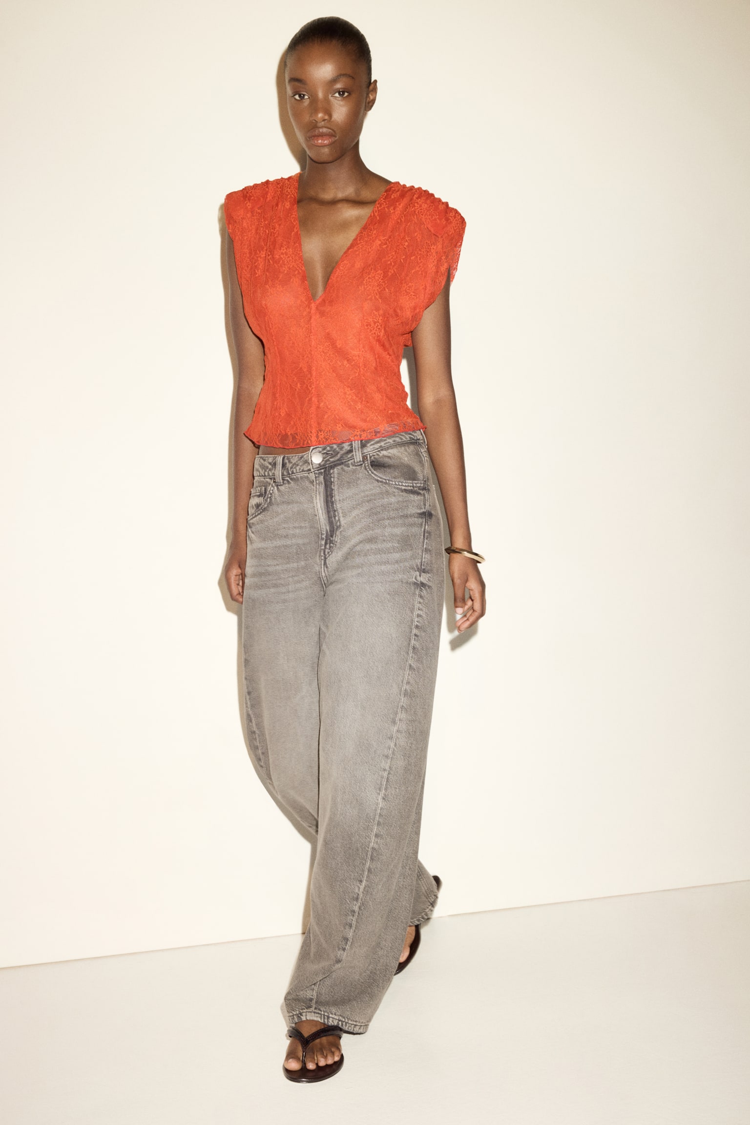 Женский топ H&M V-Neck Lace Top, цвет: Тёмный оранжевый — фото 3