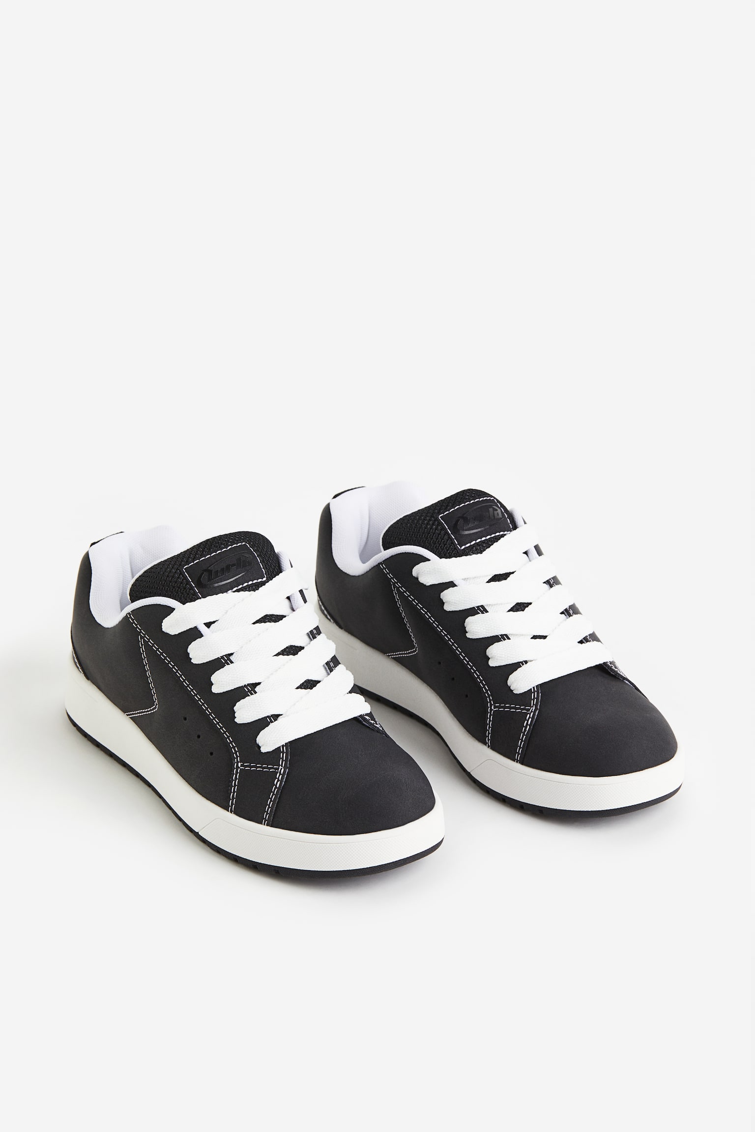 Sneakers - Black/Greige - 1