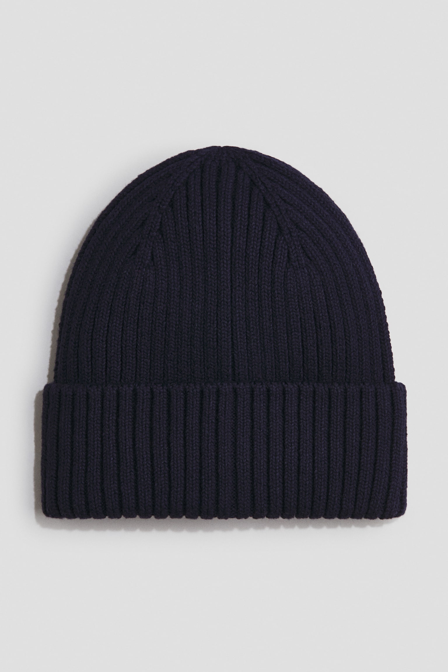 Bonnet en maille côtelée - Bleu marine/Marron foncé/Vert sauge/Rose poudré/Rose ancien/Beige clair