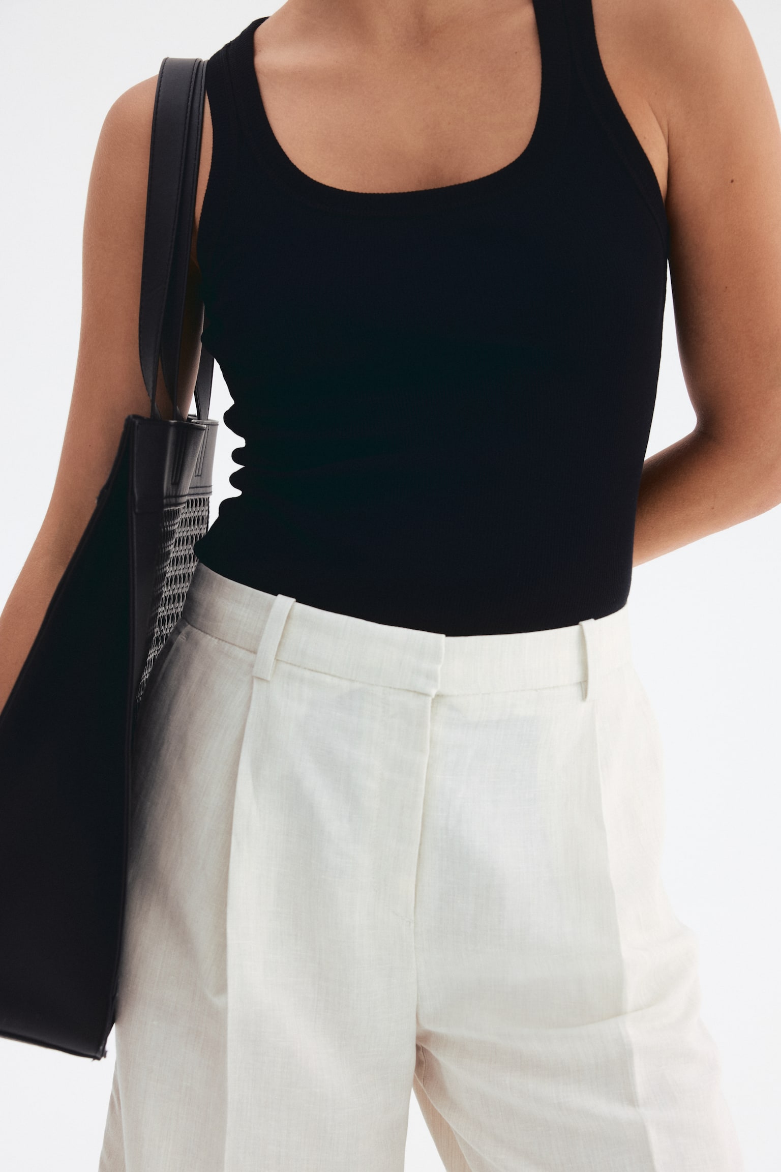 Linen-blend Bermuda shorts - Light grey - 3