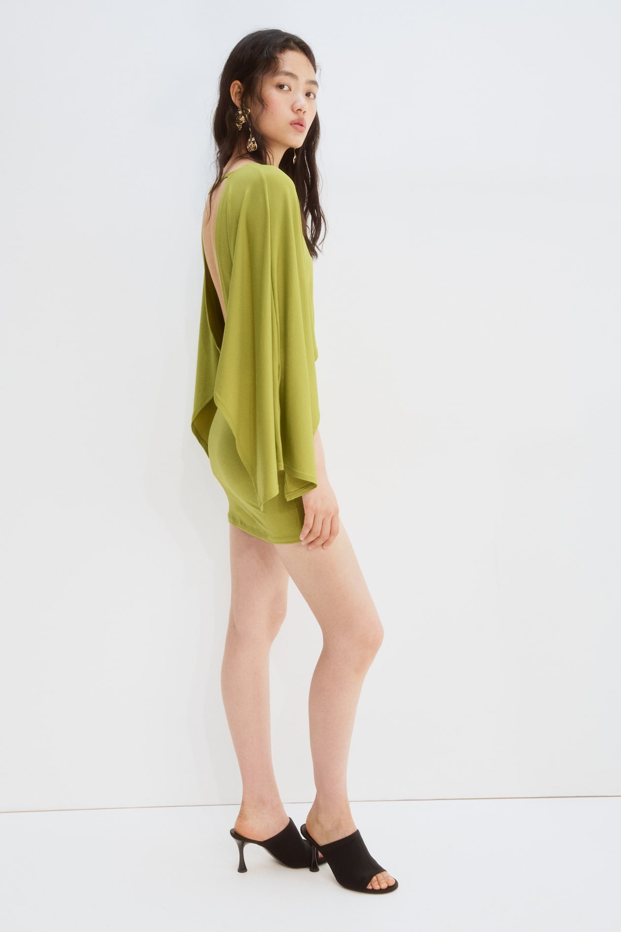 Cape-Sleeved Fine-Knit Dress - image 4