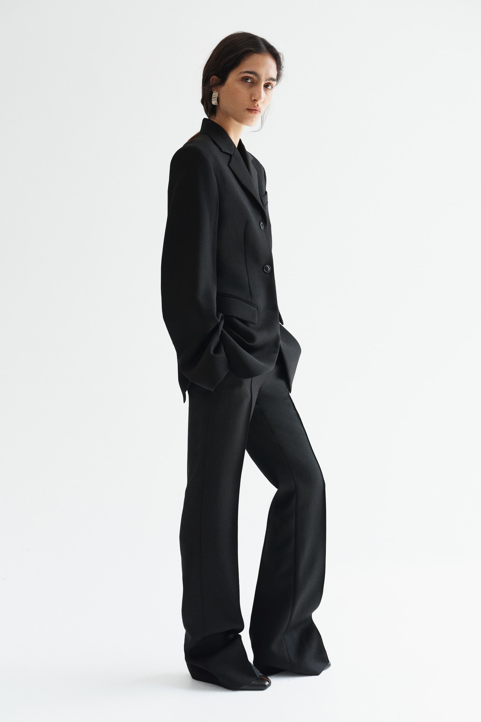 Straight tailored wool trousers - Black - 1