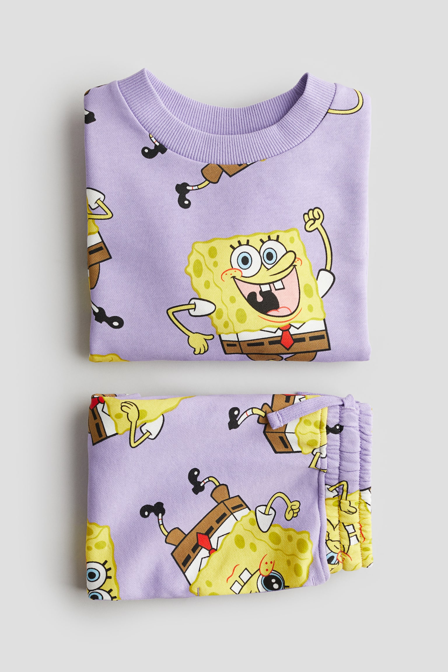 2-piece printed sweatshirt set - Purple/SpongeBob SquarePants/White/Squishmallows/White/SmileyWorld®/Greige/Mickey Mouse - 2