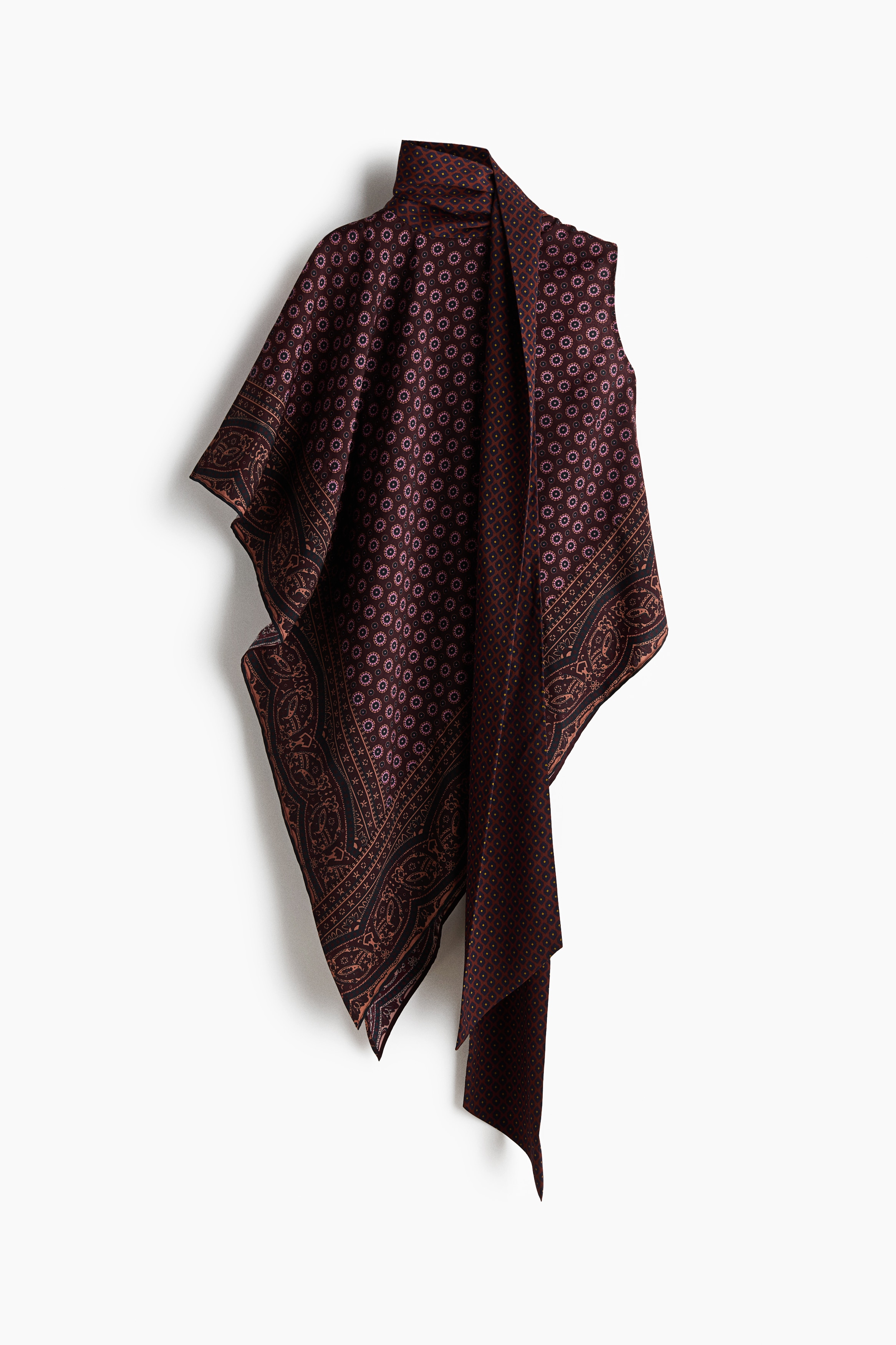 Asymmetric top - Vinröd/Mönstrad