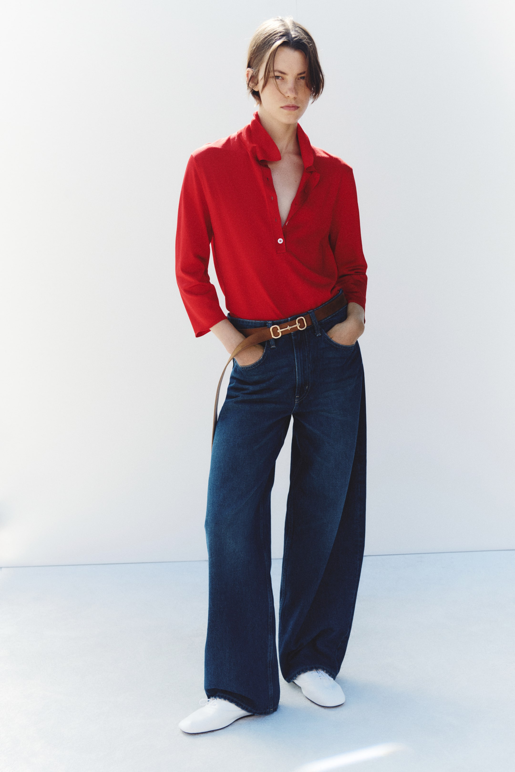 Barrel-Leg High-Waist Jeans