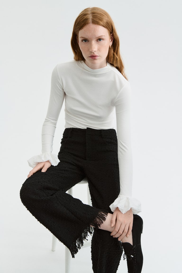 Pantalone od reljefne tkanine
