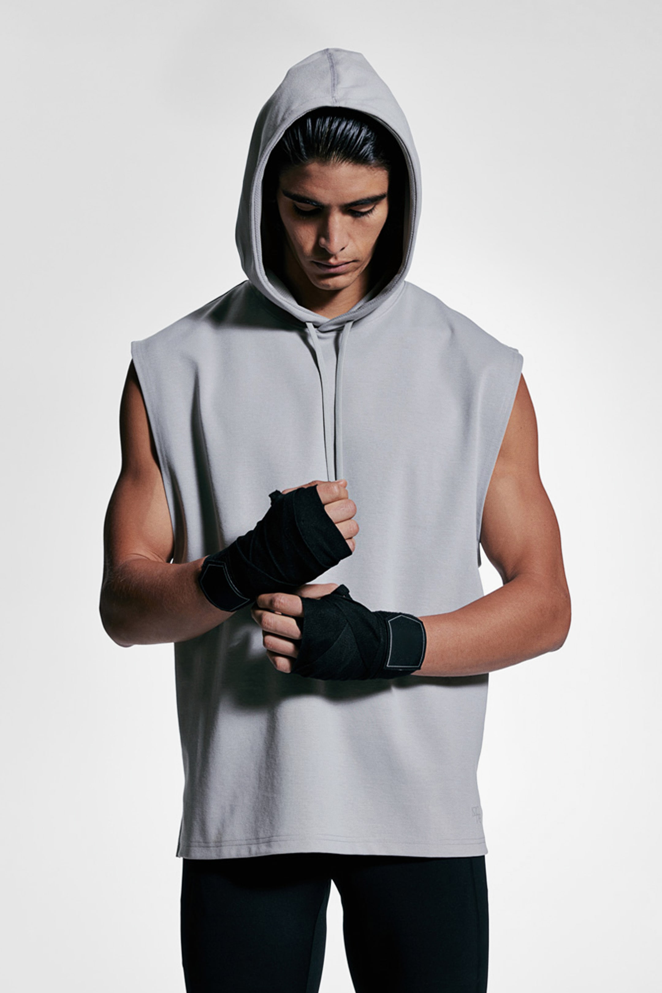 Regular-Fit Sleeveless Sports Hoodie with DryMove™