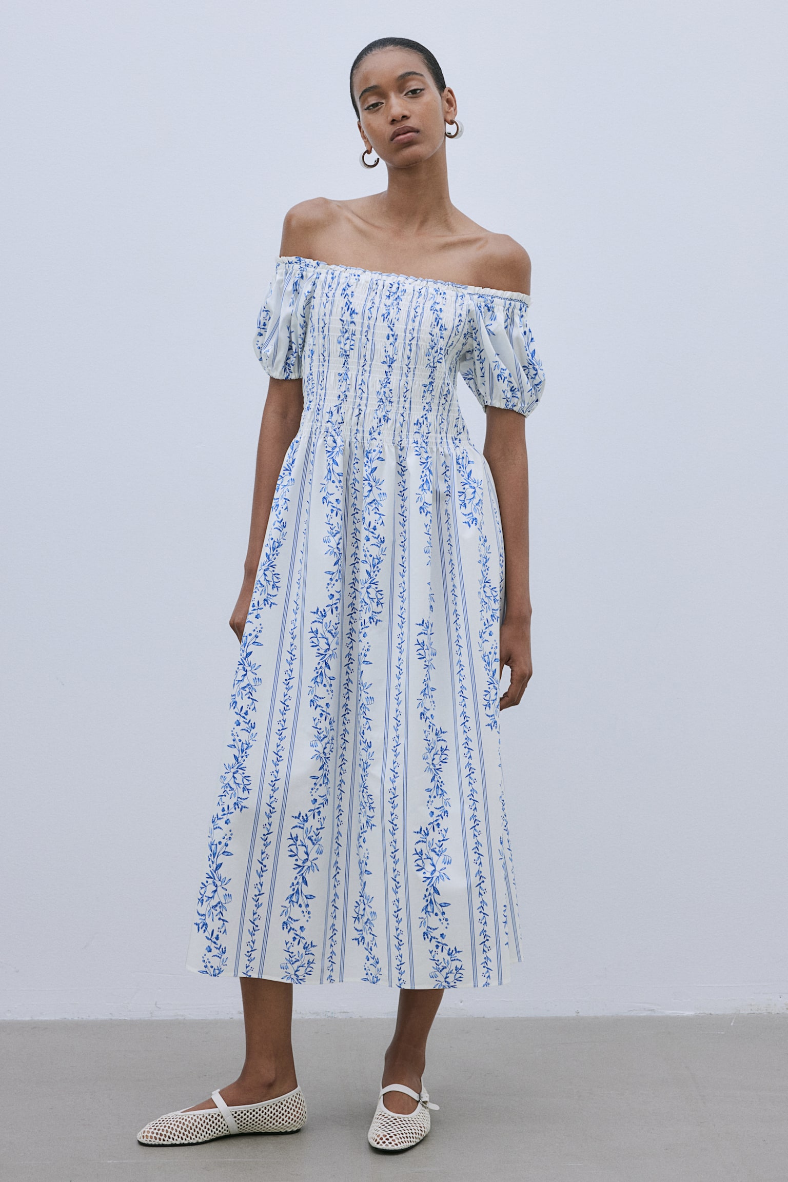 Off-the-shoulder poplin dress - White/Blue floral/Green/Patterned/Cream/Small flowers/White/Floral - 1