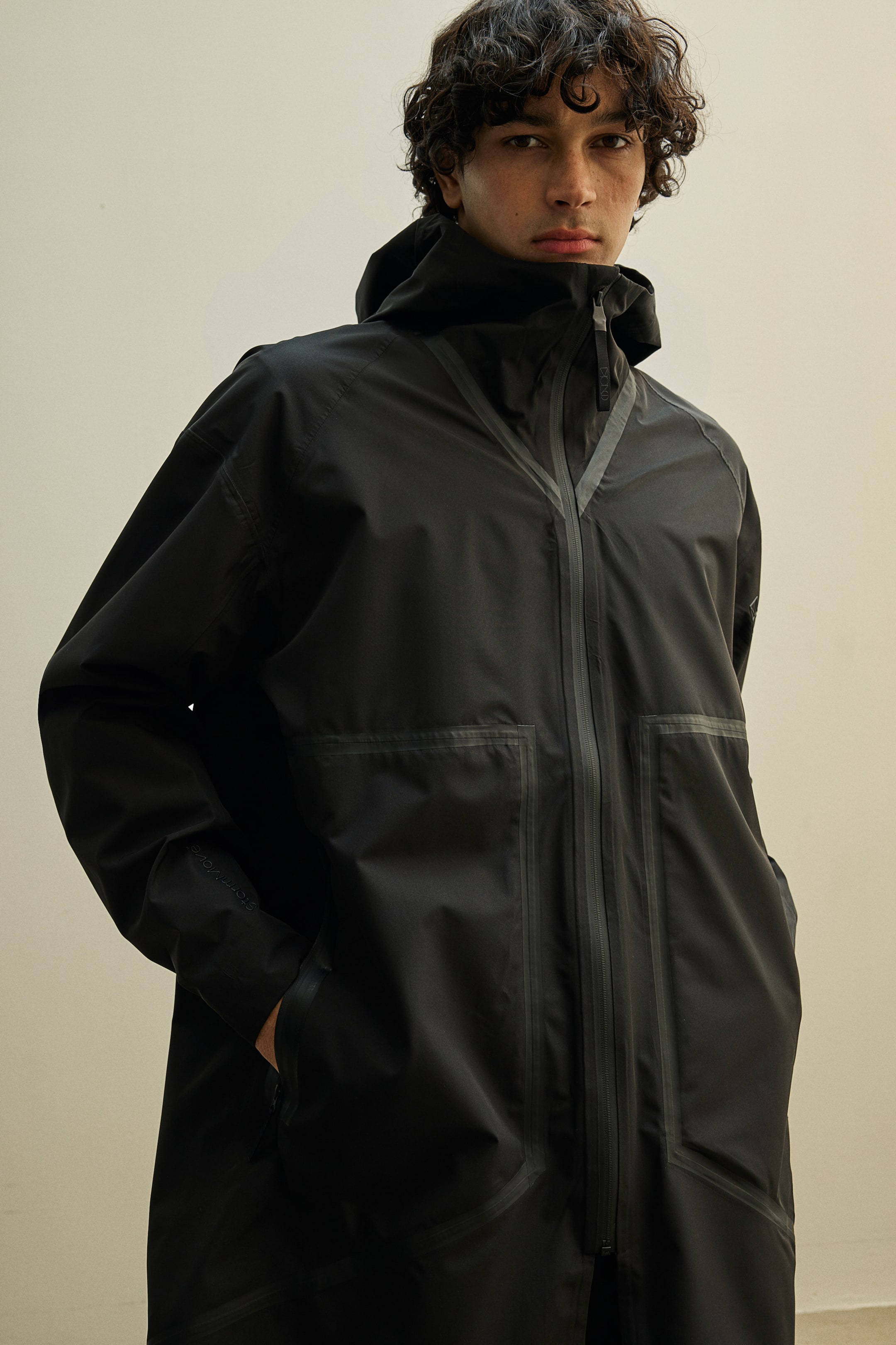 StormMove™ Rain parka - Long sleeve - Regular length - Black - Men | H&M GB