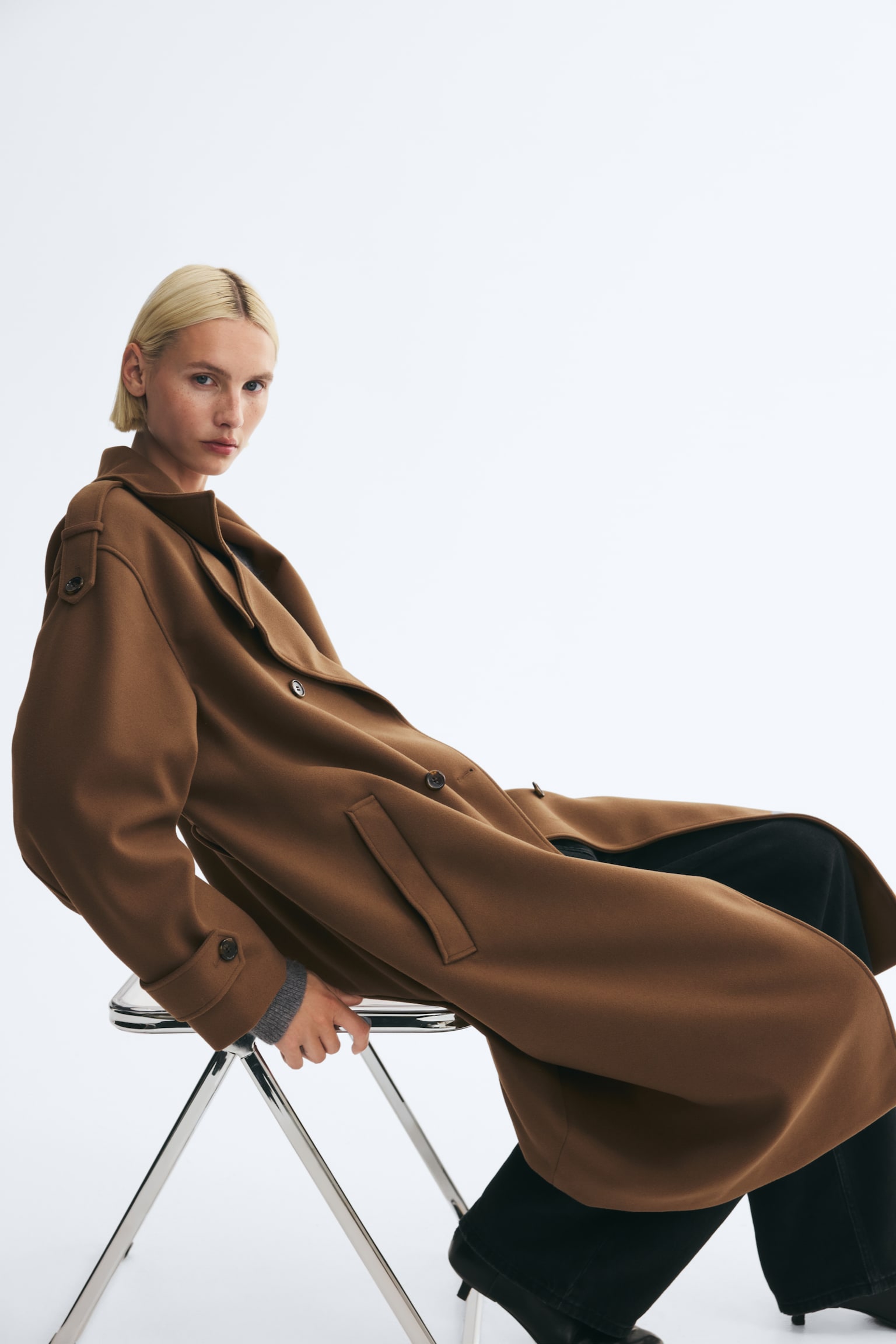 Женское пальто H&M Oversized Funnel-Collar, цвет: Тёмный бежевый — фото 7