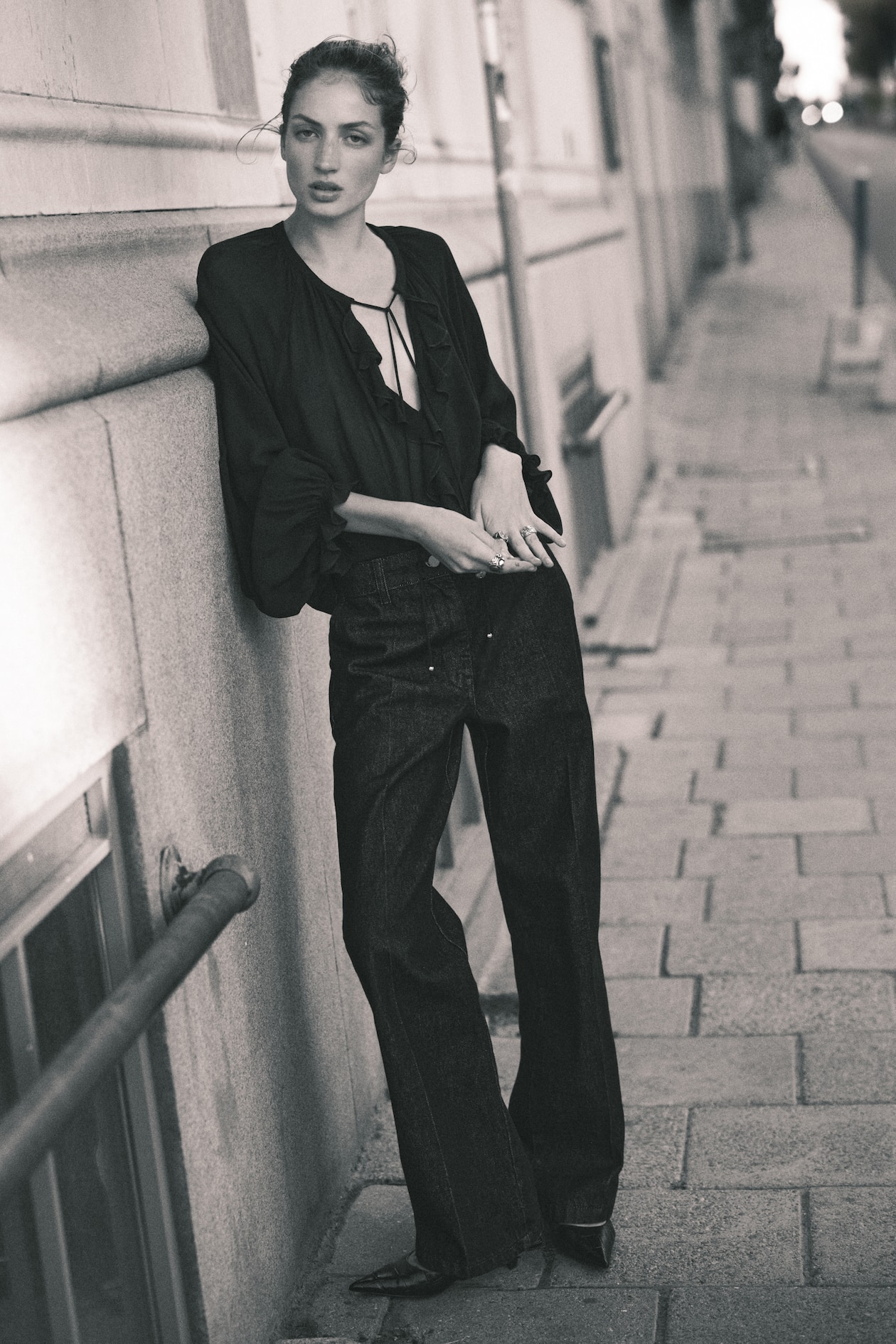 Wide High Jeans - image 4