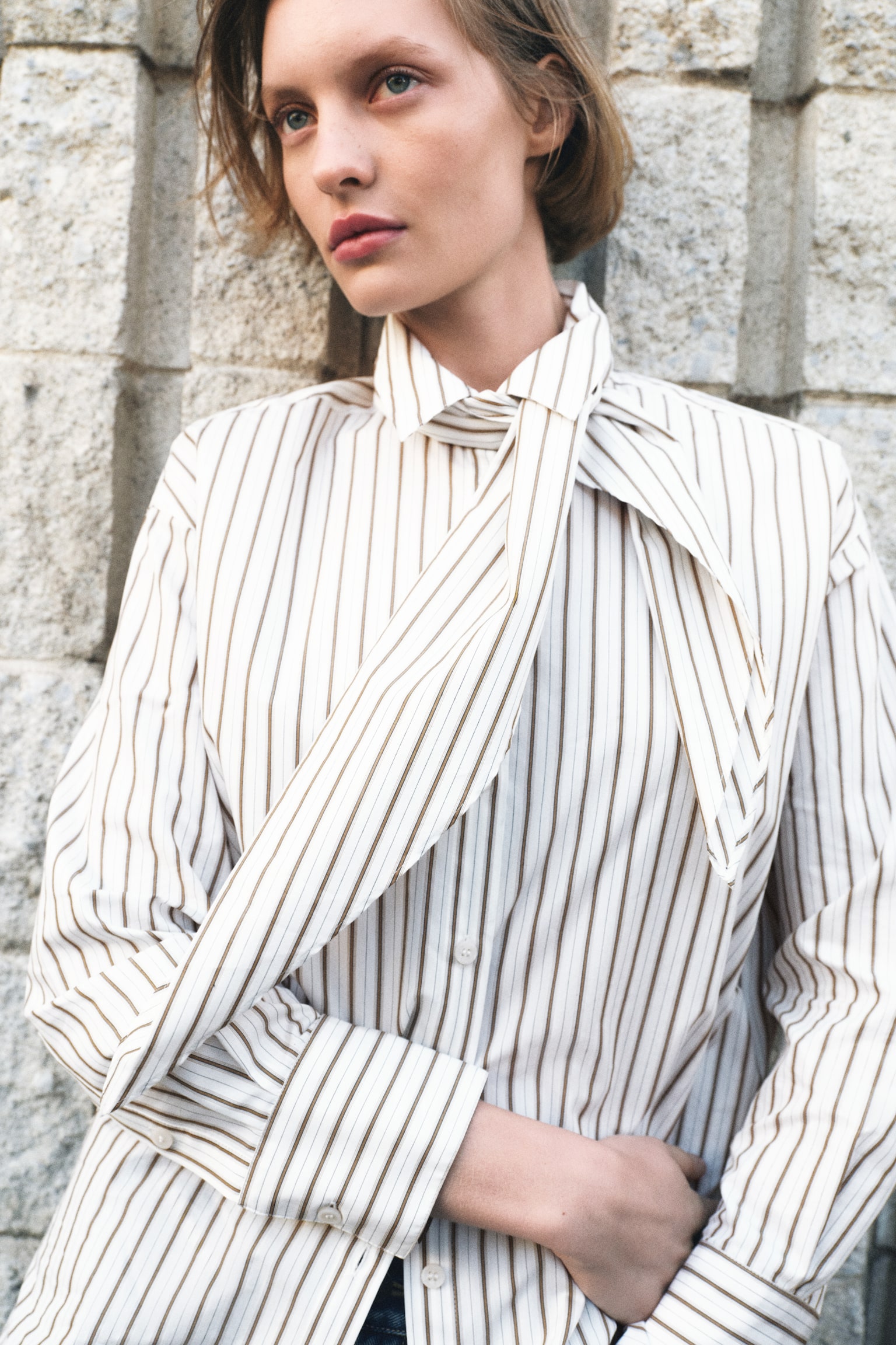Shirt with scarf - White/Striped - 5