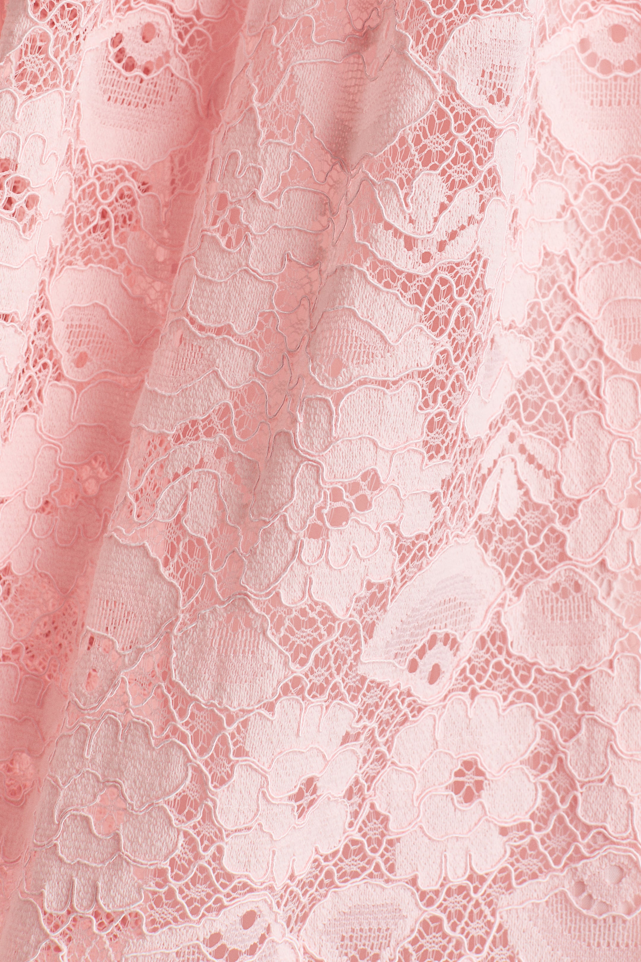 Robe trapèze en dentelle