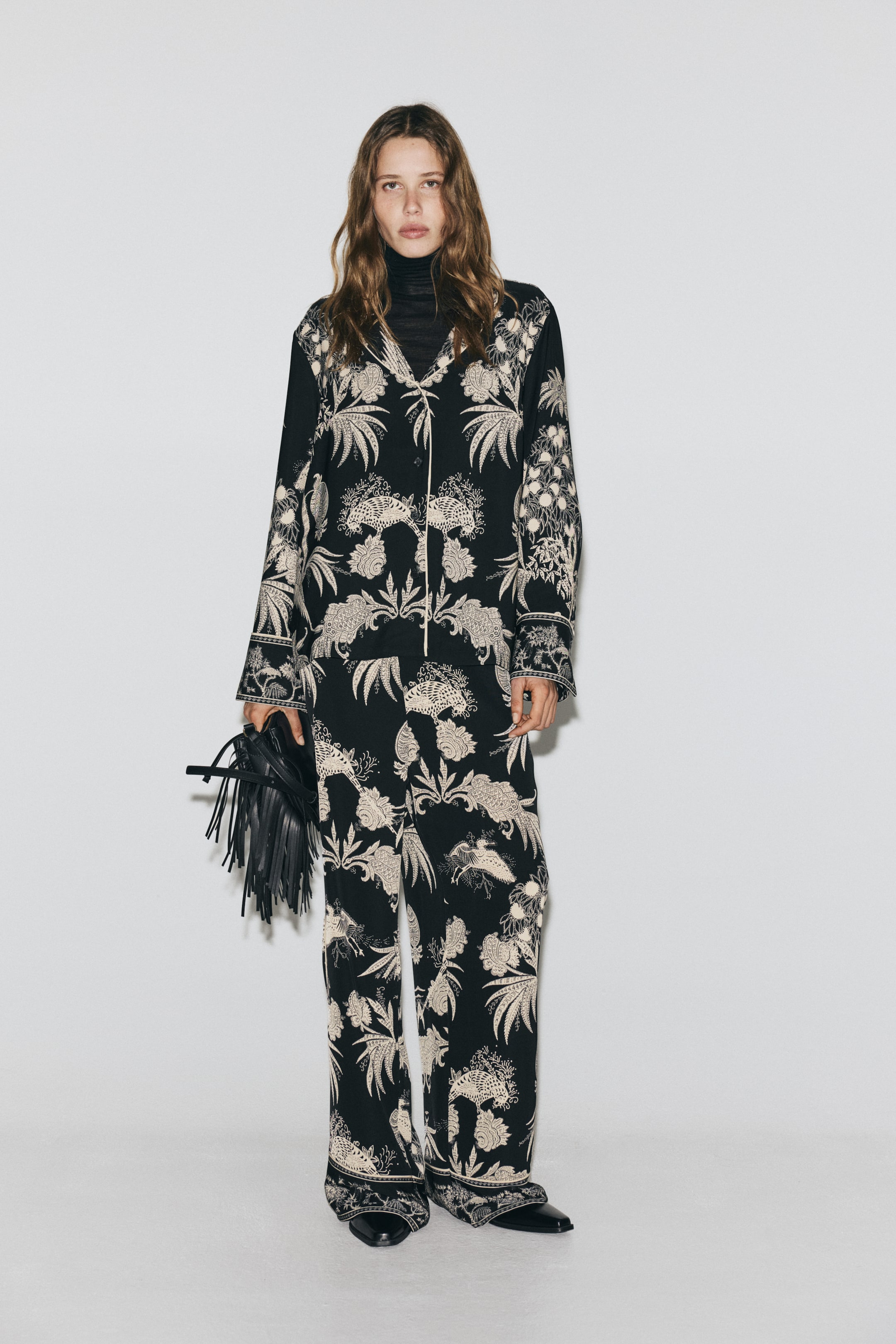 View larger image: Printed Resort Shirt - Black/patterned - Ladies | H&M US 3