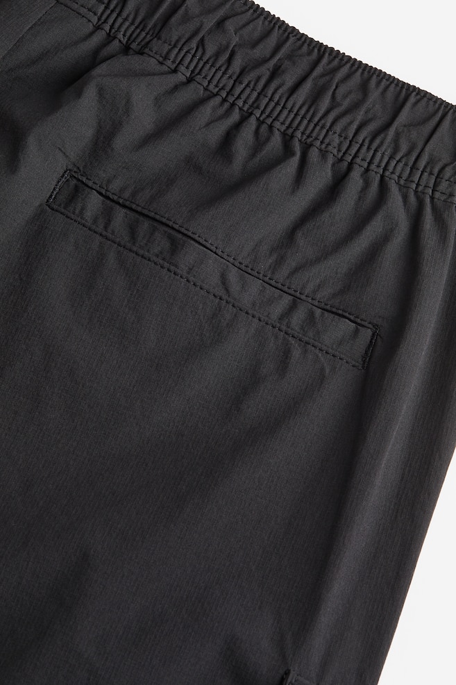 Relaxed Fit Nylon cargo shorts - Black/Dark blue/Light beige - 7
