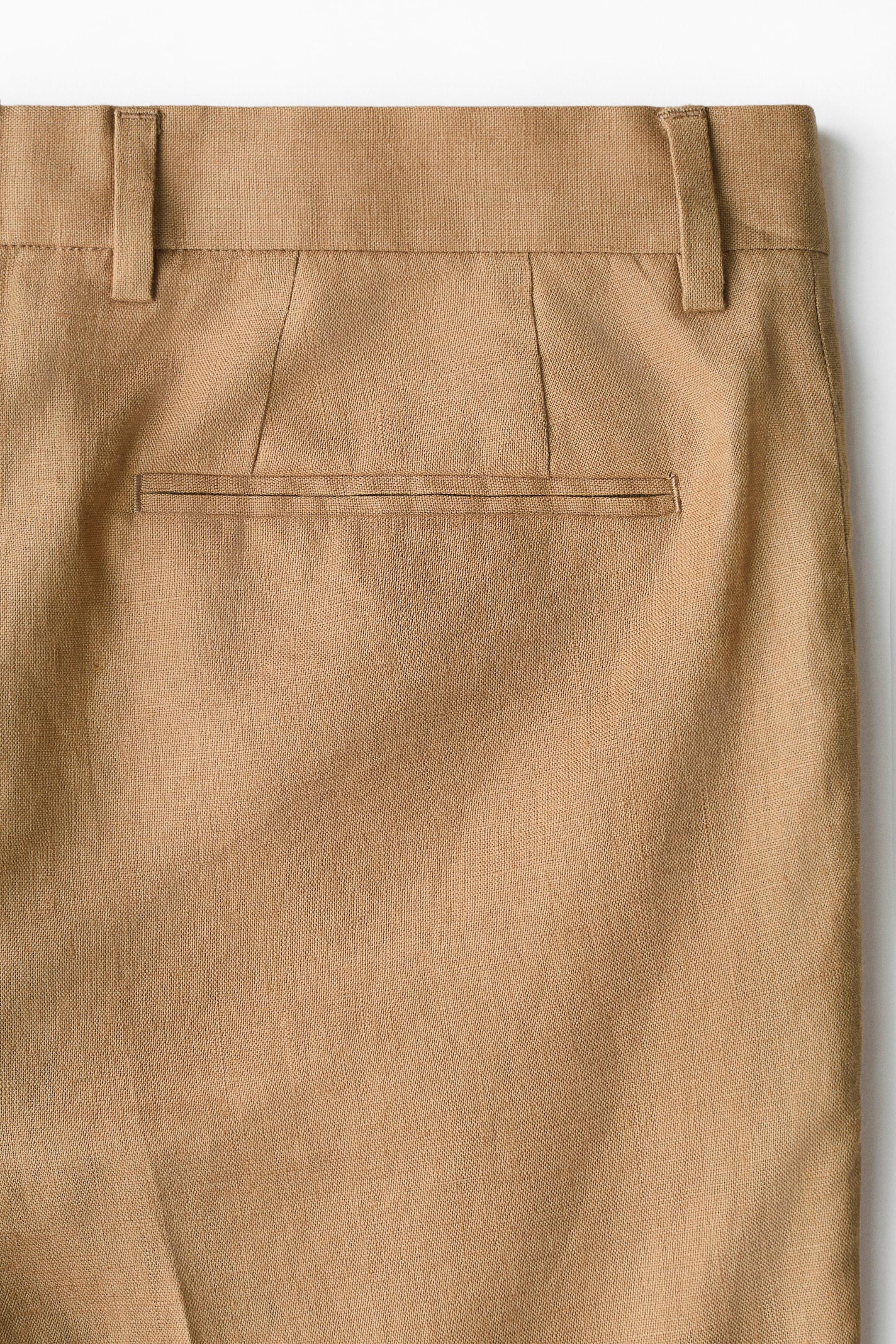 Pantalon de costume près du corps en lin