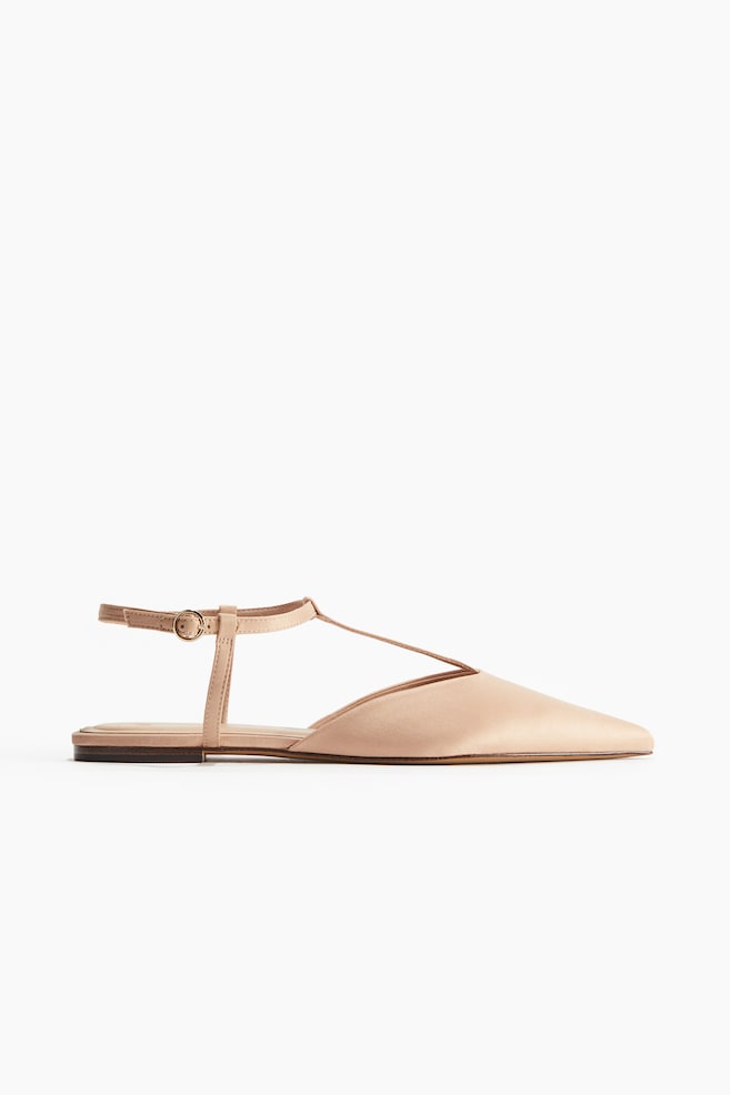 Platte satijnen sandaletten met spitse neus - Beige - 1