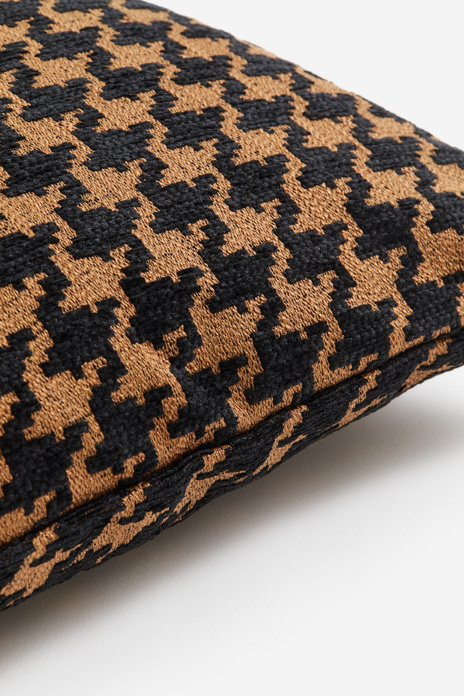 Jacquard-weave cushion cover - Brown/Dogtooth-patterned/Light beige/Dogtooth-patterned - 2