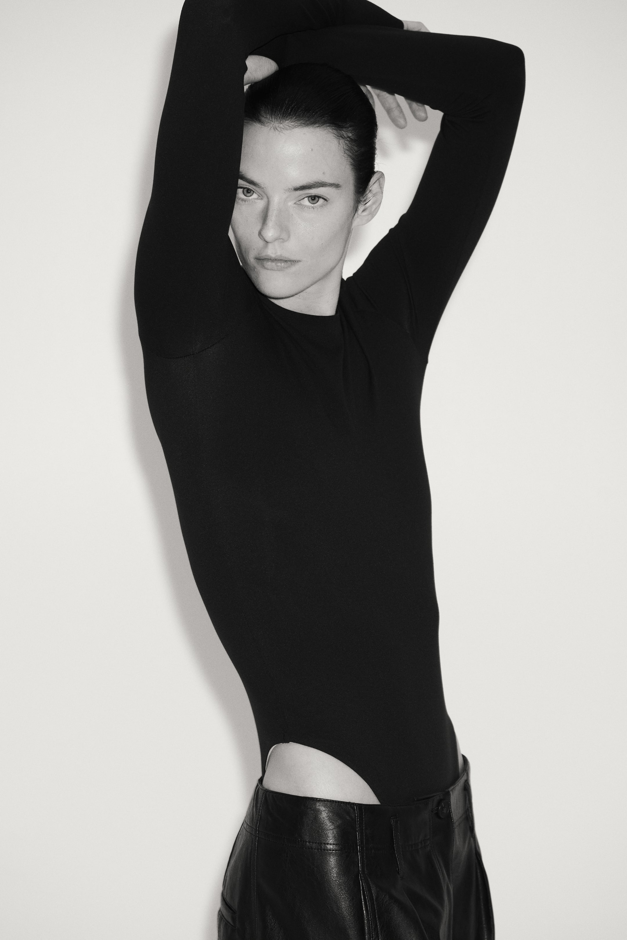 View larger image: Soft Sculpting Long-sleeved body - Black - Ladies | H&M 1