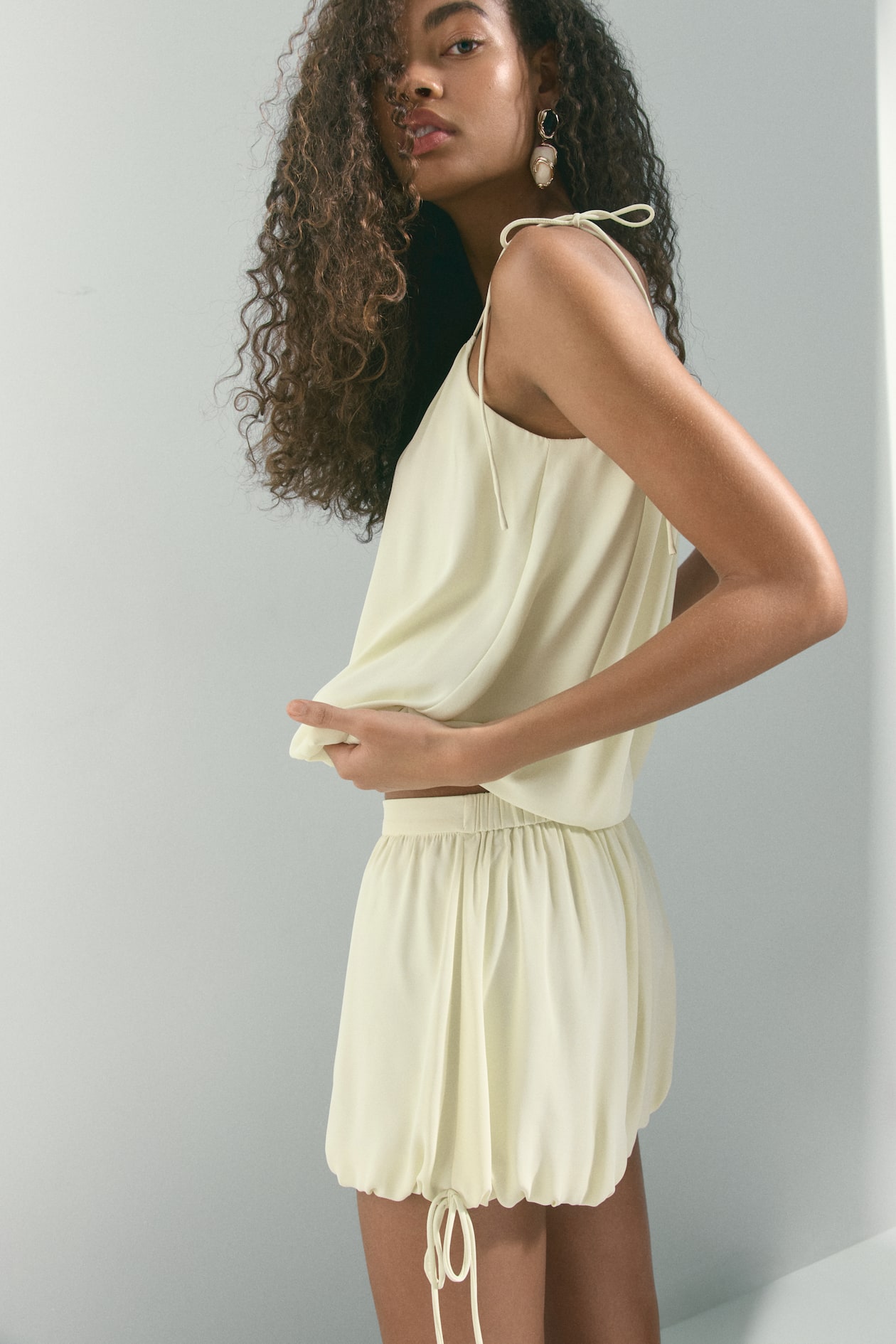 Drawstring-Detail Balloon-Leg Shorts - image 2
