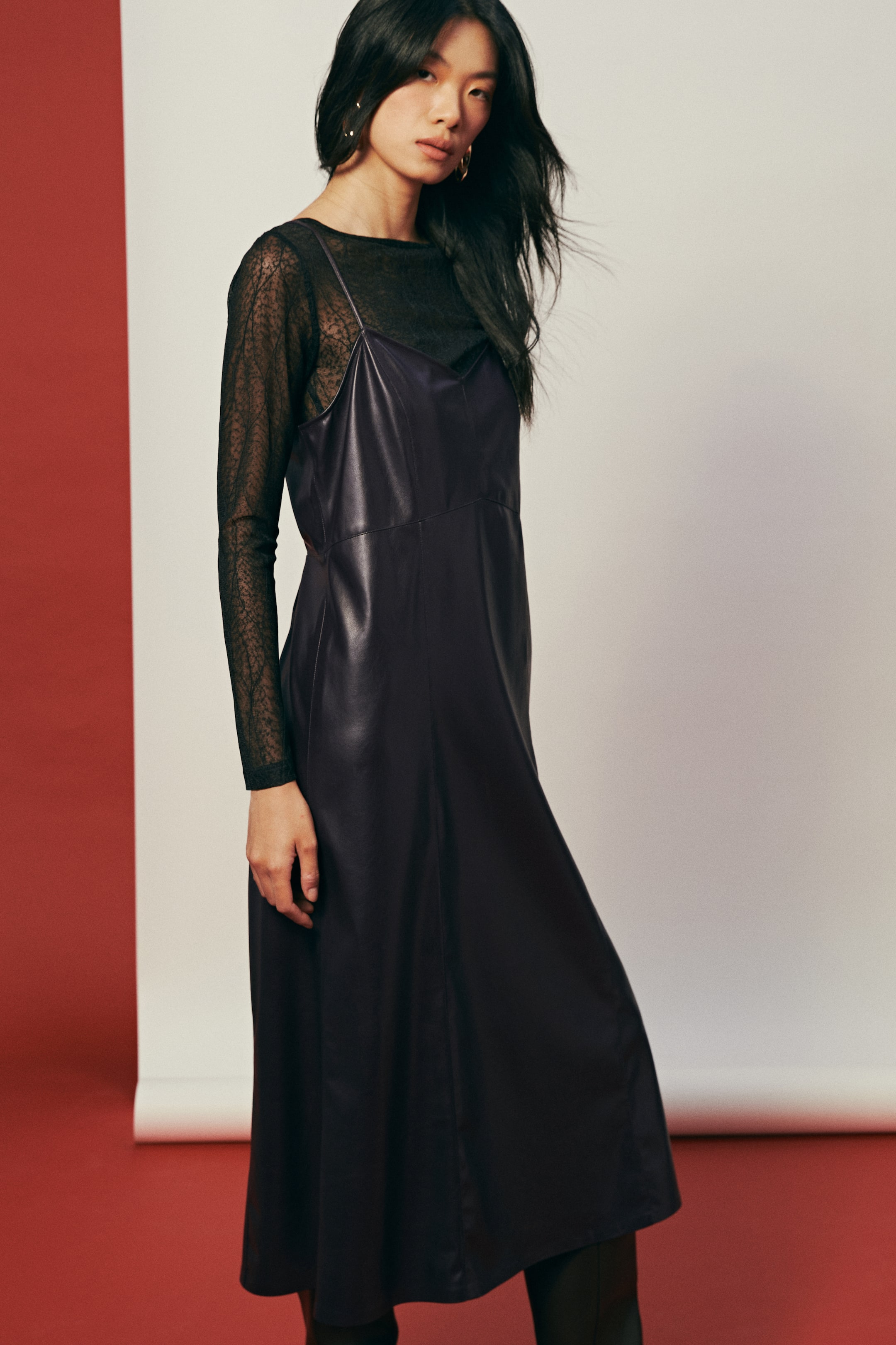 拡大画像を表示: コーティングスリップドレス - ダークパープル - レディース | H&M JP 4