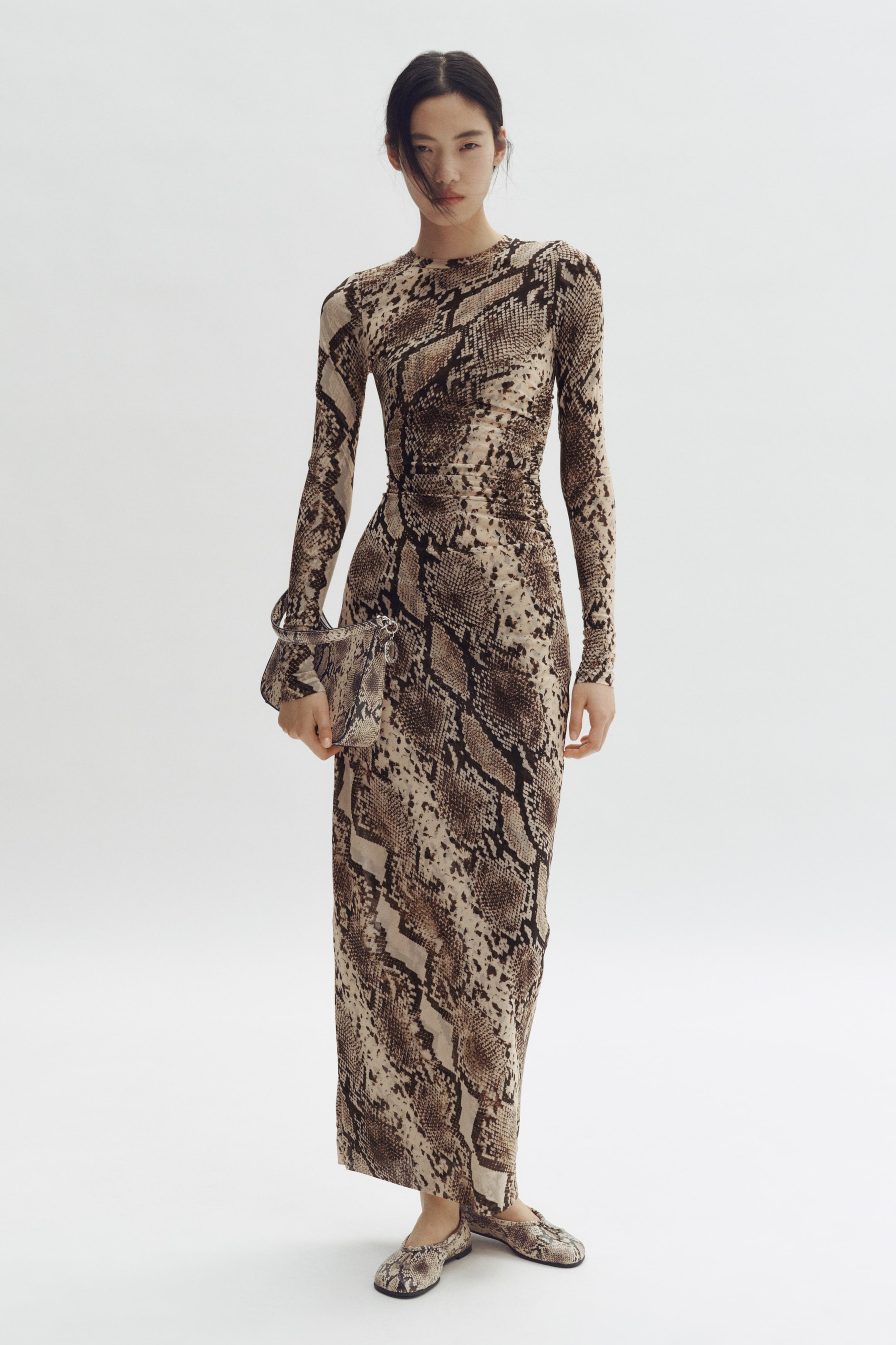 Robe en filet avec imprimé peau de serpent