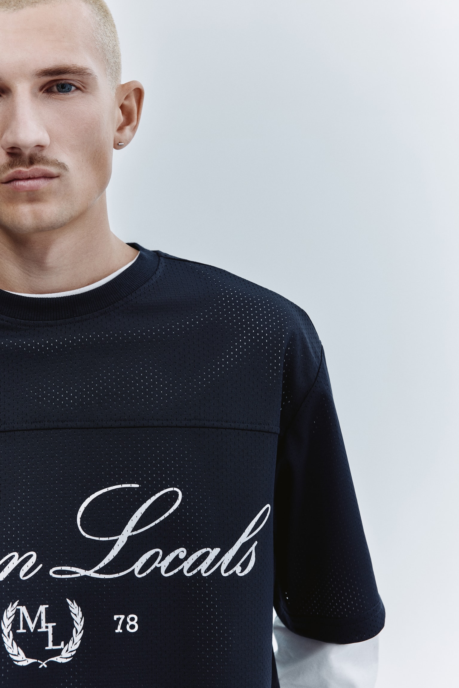 טישירט רשת עם הדפס Oversized Fit - כחול נייבי/Maison Locals/לבן/Maison Locals - 6