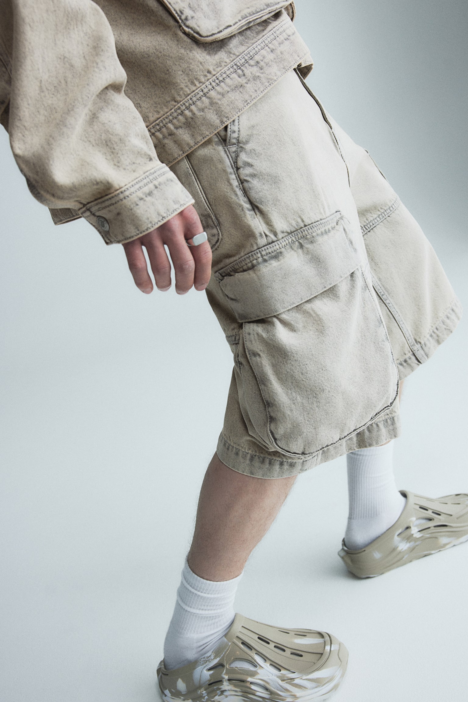 Loose Denim cargo shorts - Denim beige/Denim black - 7