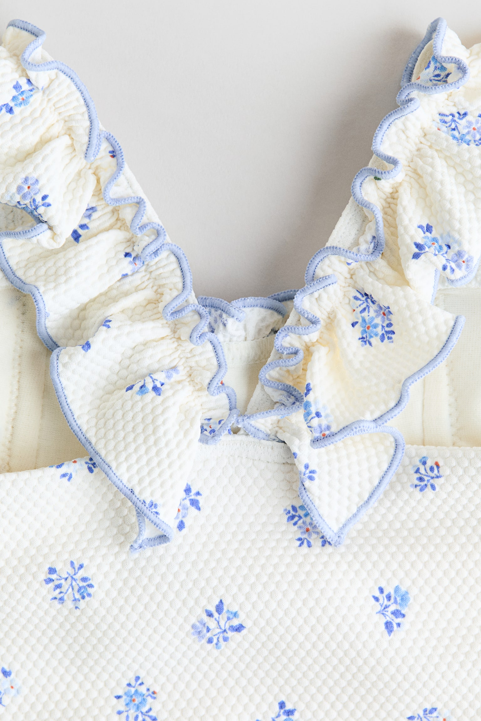 Textured swimsuit - White/Floral - 2