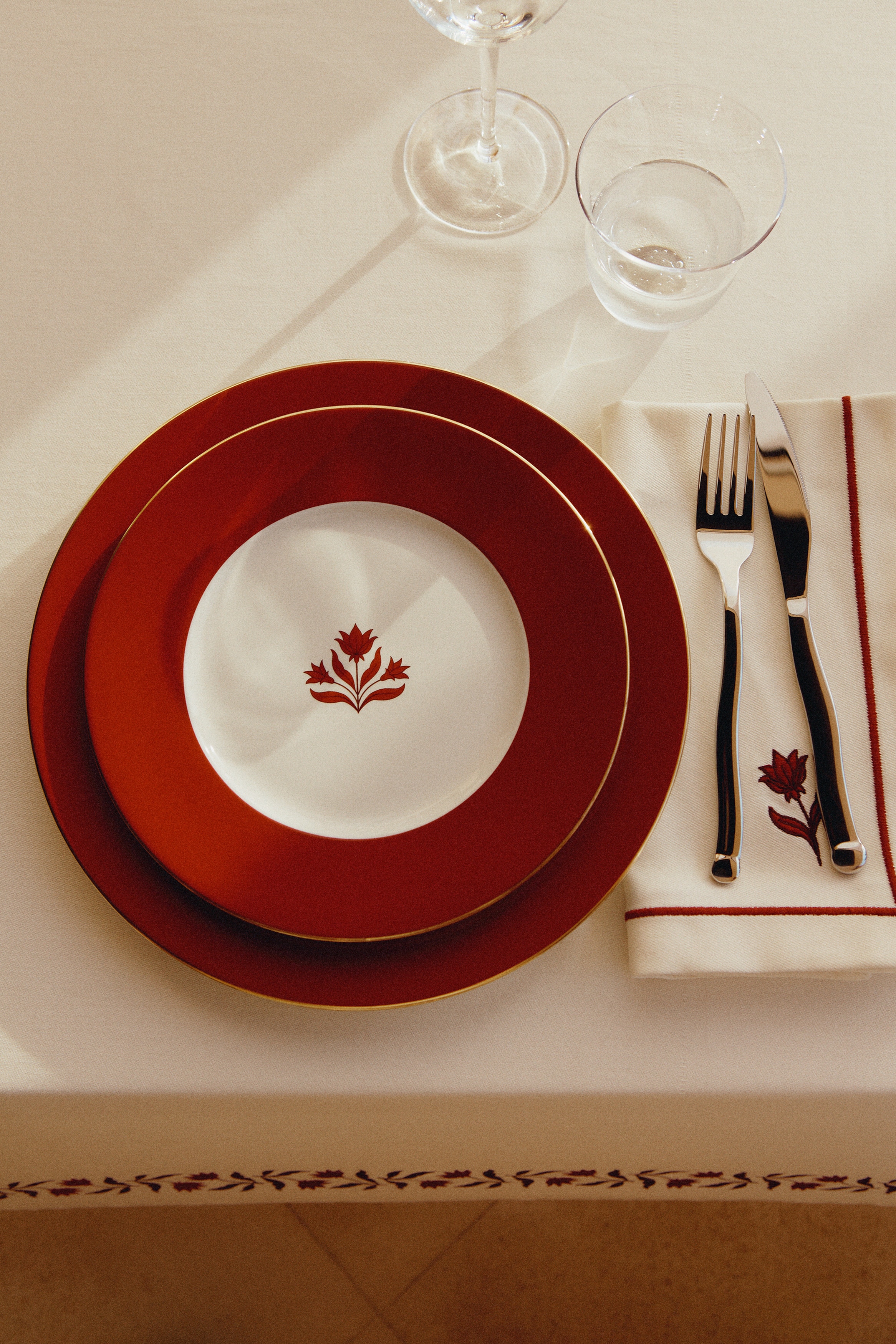 Porcelain starter plate