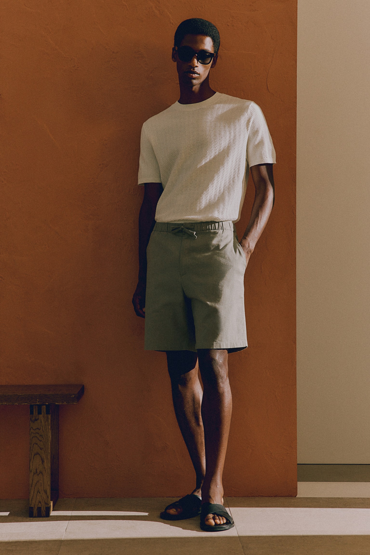 Relaxed Fit Shorts - Sage green/White/Light grey/Light beige/Navy blue/Black - 1