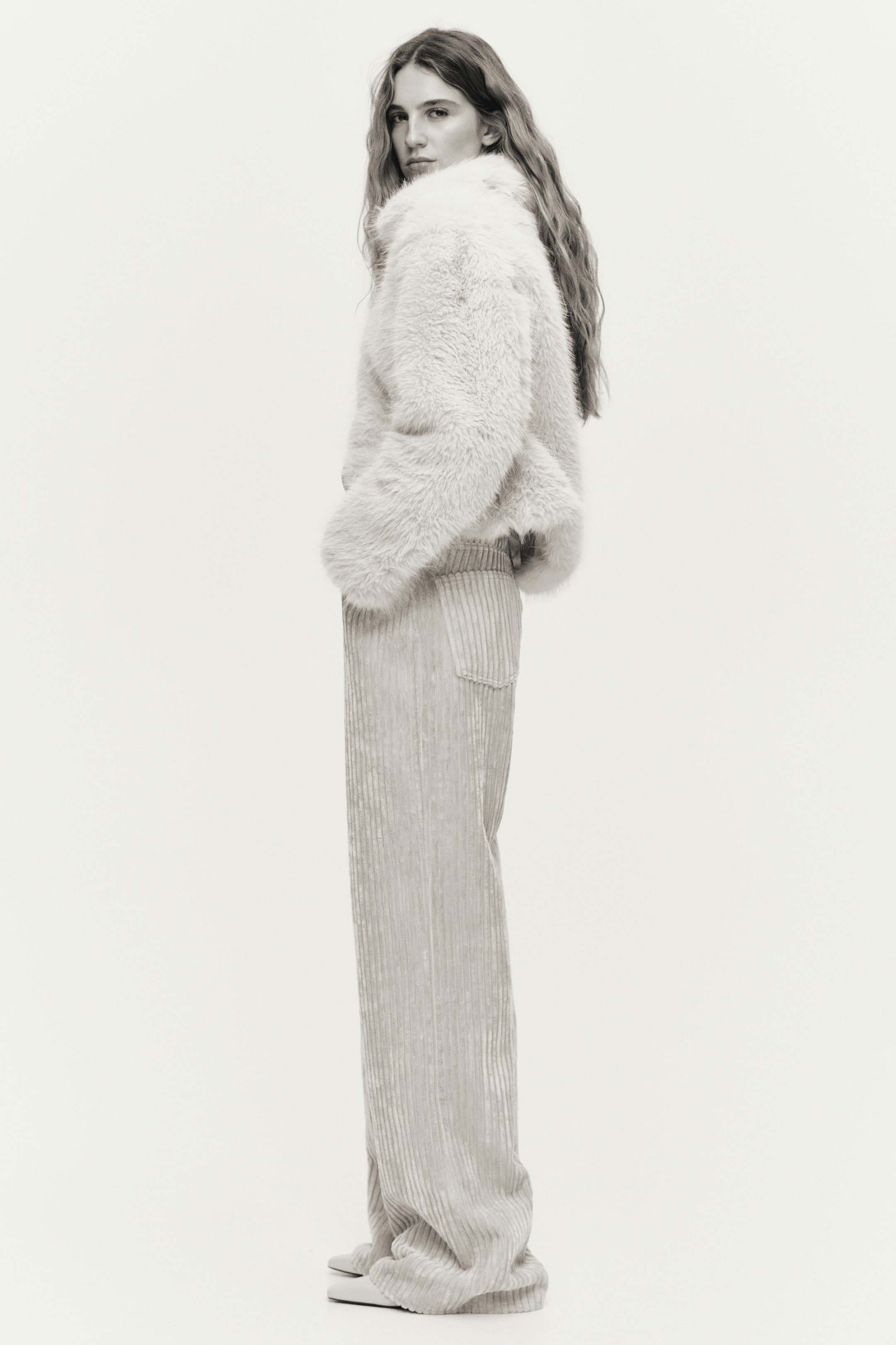 Agrandir l'image: Pantalon bootcut en velours côtelé - Beige - FEMME | H&M FR 3