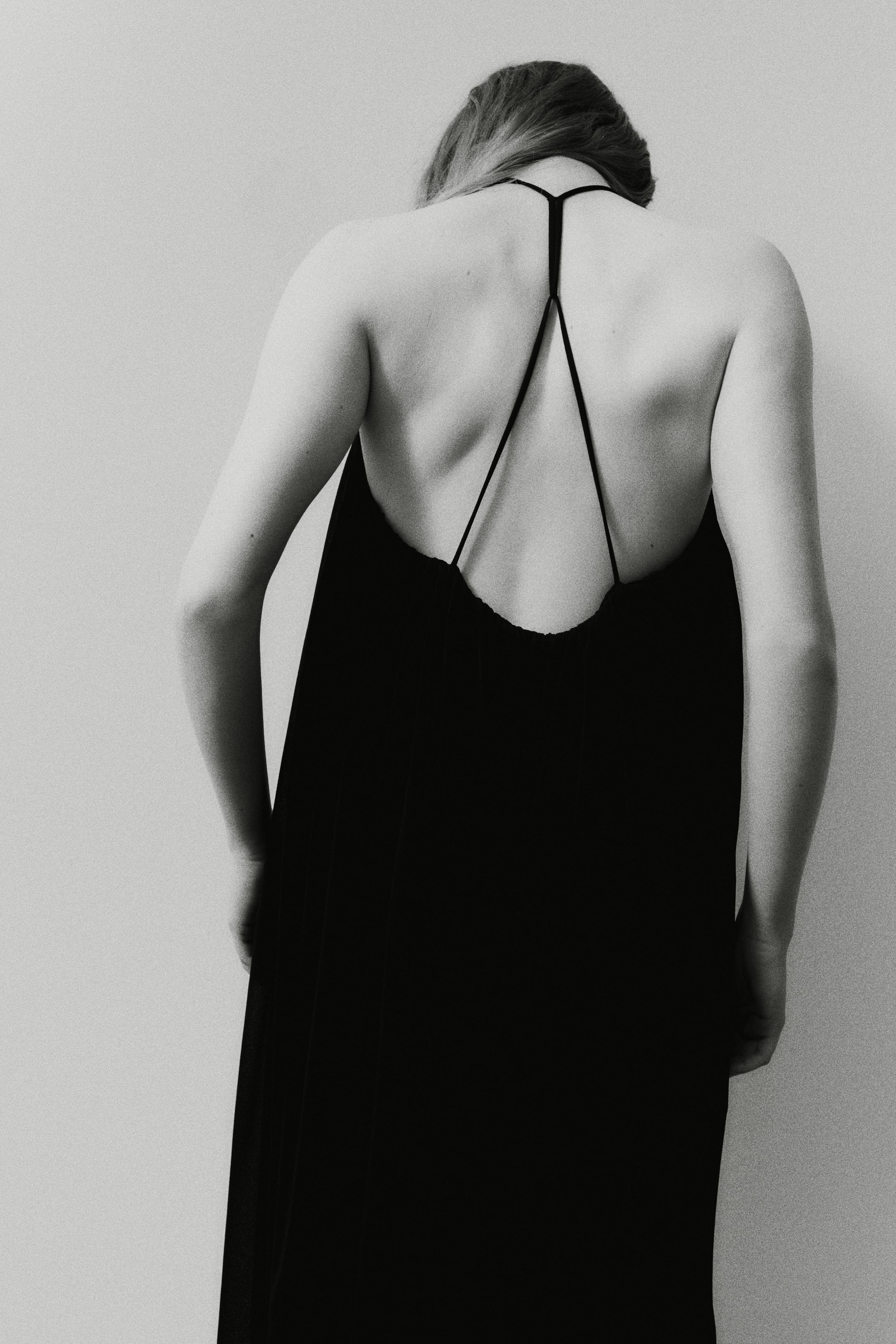 Женские комбинезоны H&M Balloon-Leg Strappy Jumpsuit — фото 3