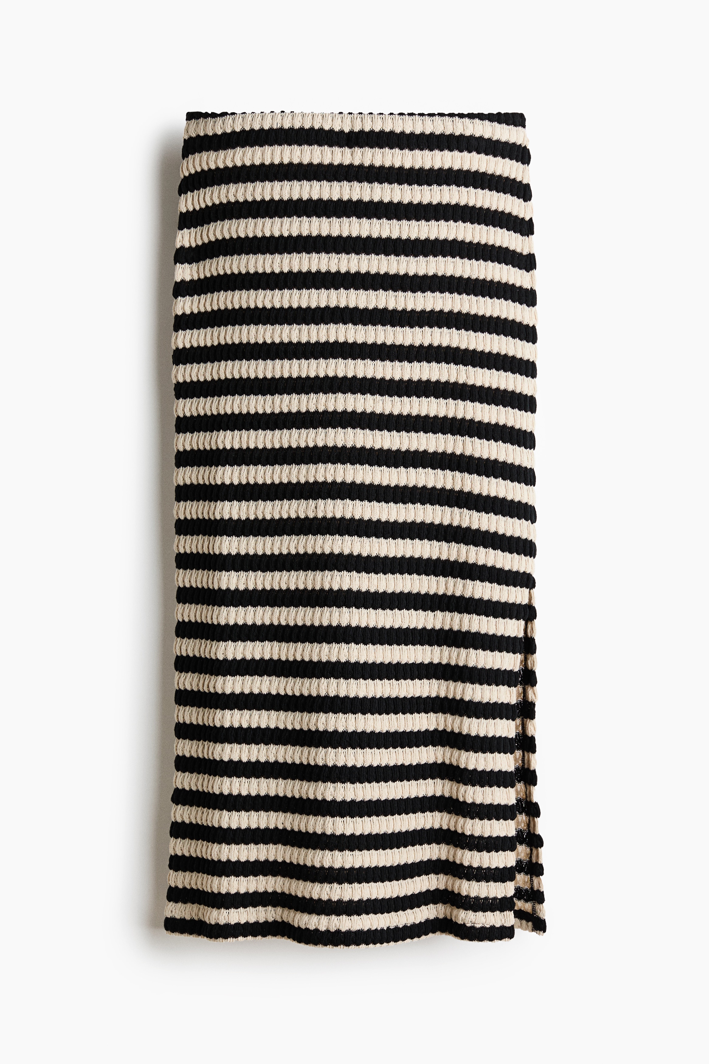 Crochet-Look Skirt - Black/striped