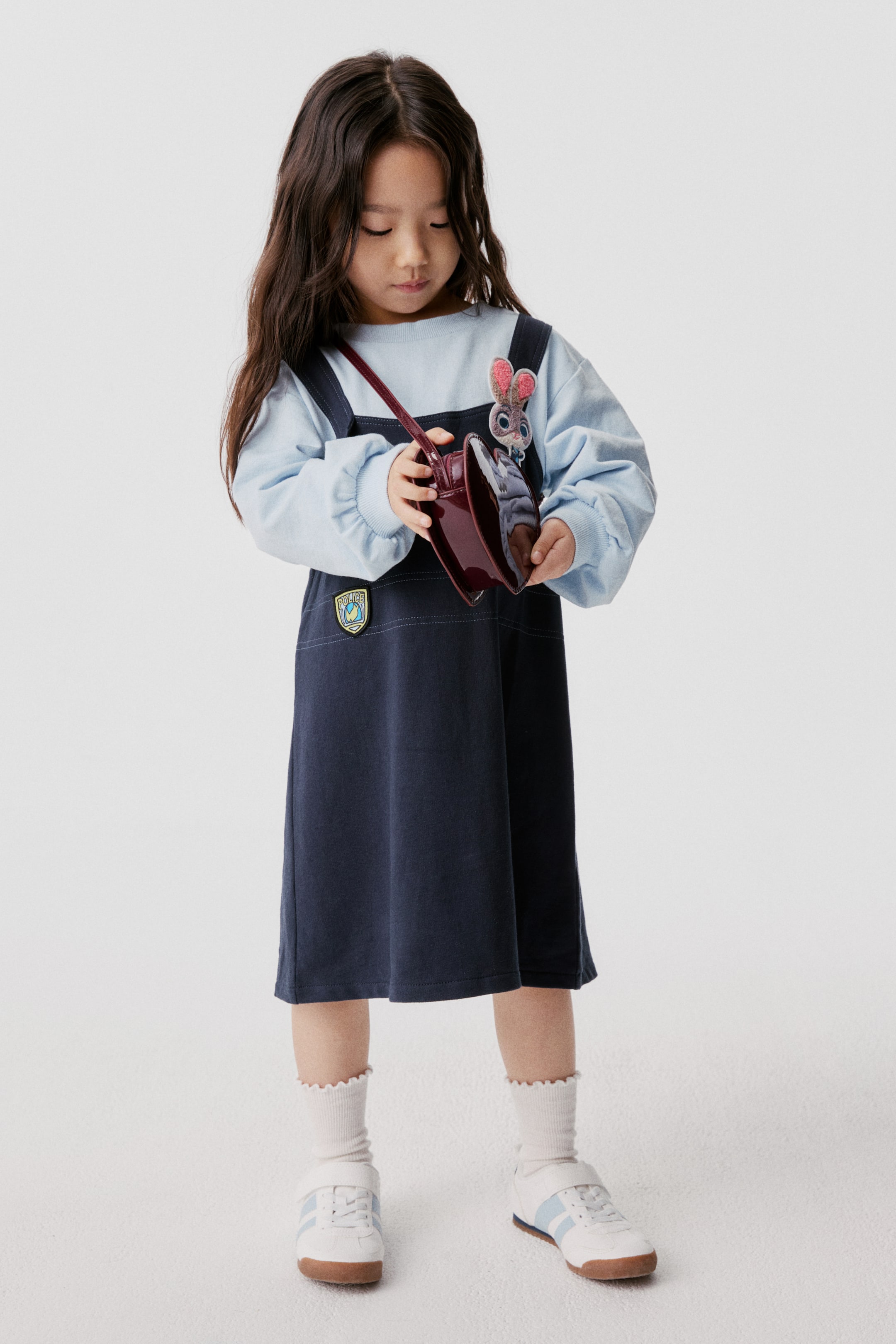 拡大画像を表示: スウェットワンピース - ネイビーブルー/ズートピア - Kids | H&M JP 1