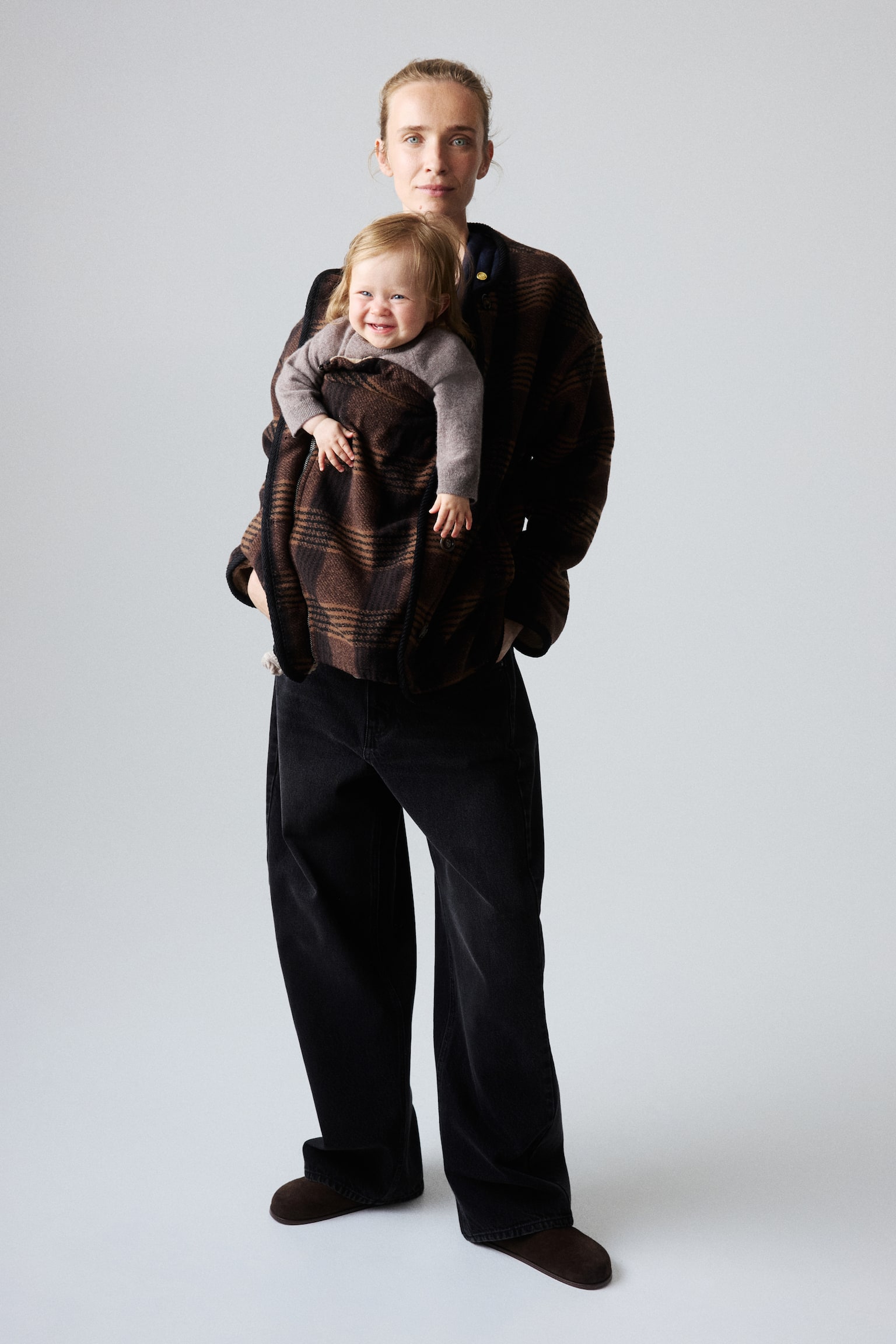MAMA Before & After Babywearing Jacket - Brown/plaid - 1